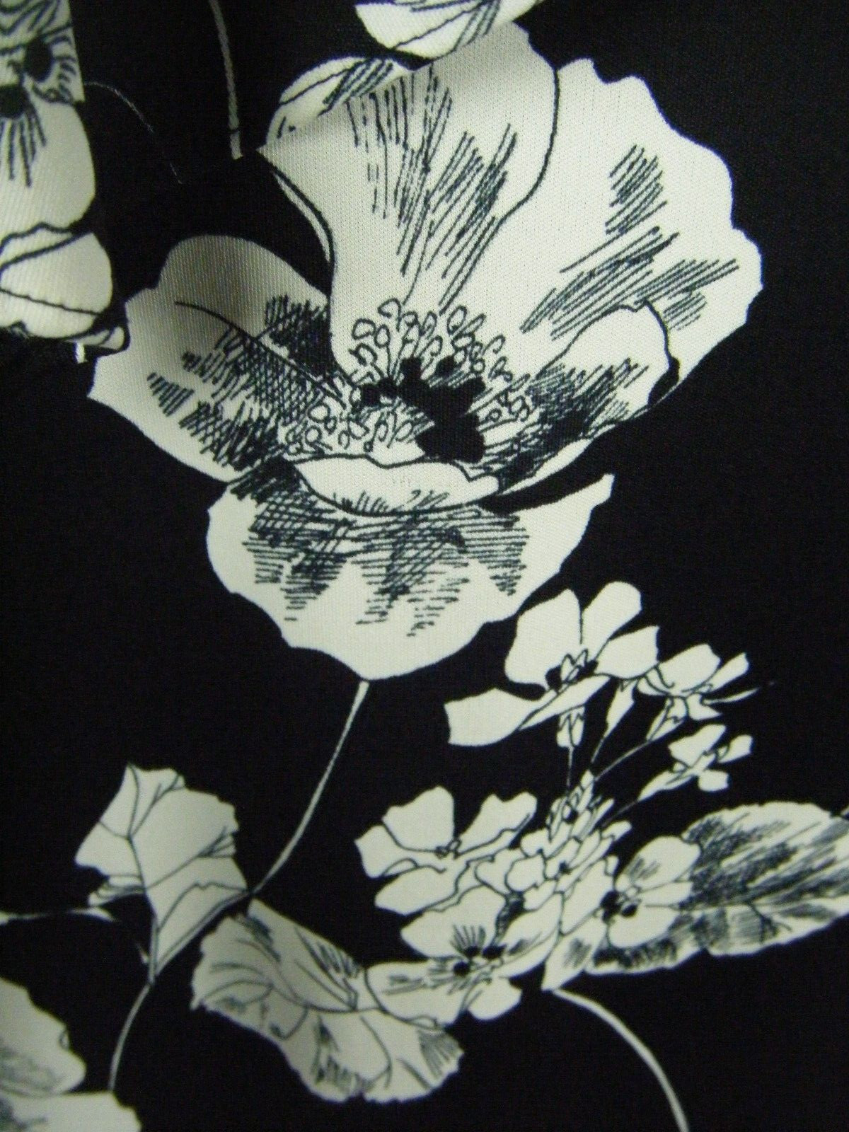 Vtg 70s Black White Floral Printed Illusion Neckline Cape Dress-Bust 31/3XS-2XS