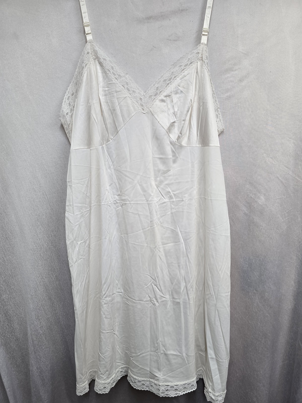 Vintage Vanity Fair White Nylon Slip 44 46 42