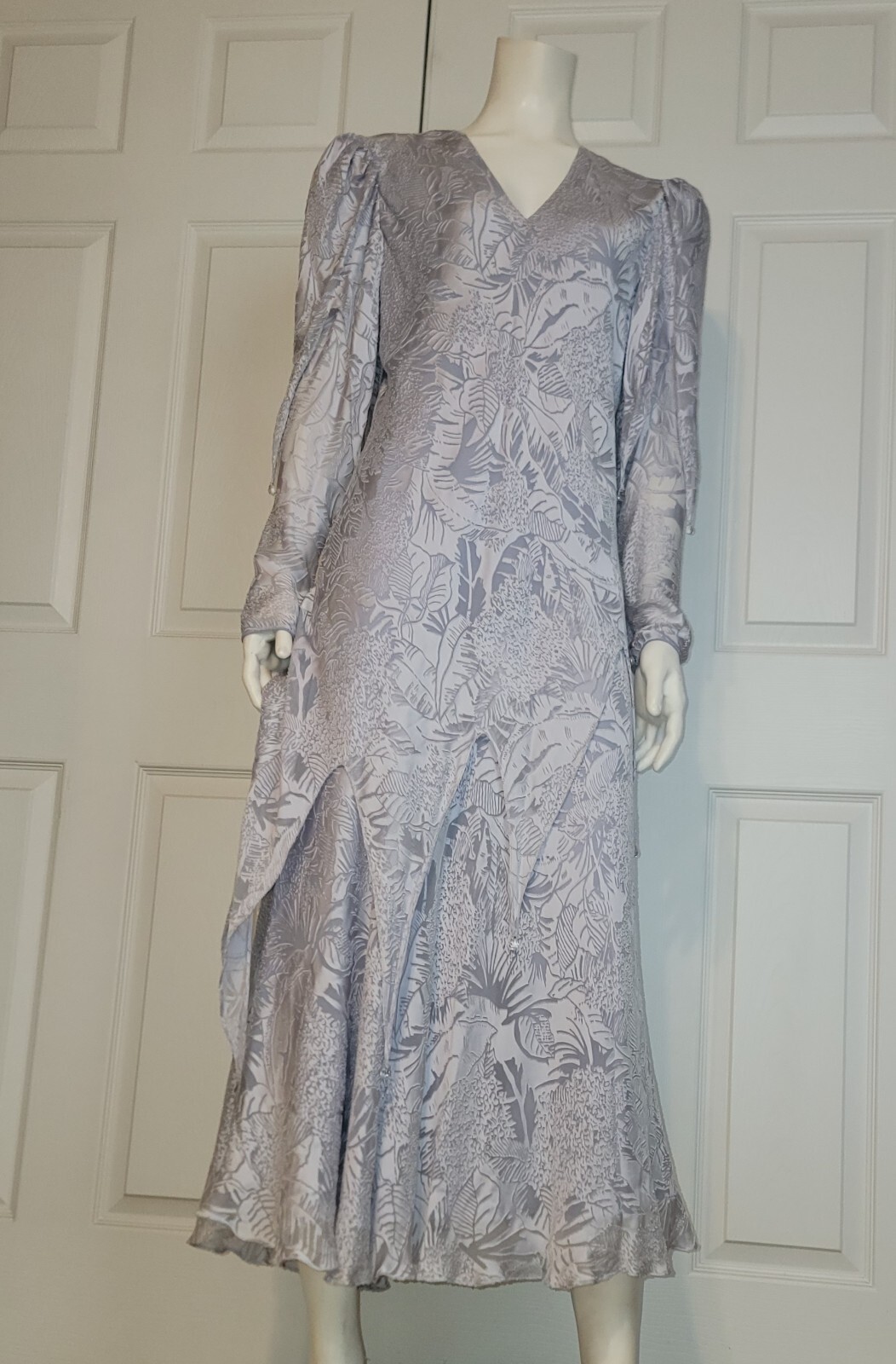 Vintage 80&rsquo;s Judy Hornby Couture 100% Silk Burnout Dress Size 12 Ice Queen