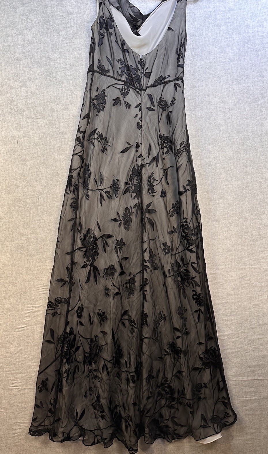 Emanuel Ungaro Sleeveless Black Dress Silk Blend Women’s Size 8 Floral Cutout