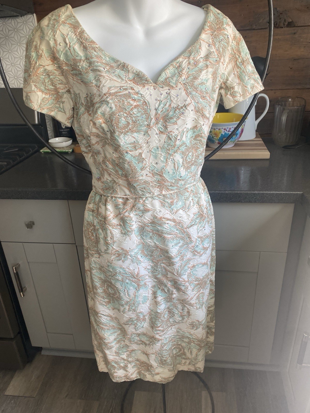 True VTG 1950s/60s Sequined All Over Floral Cocktail Dress Peach Ivory Aqua S/M
