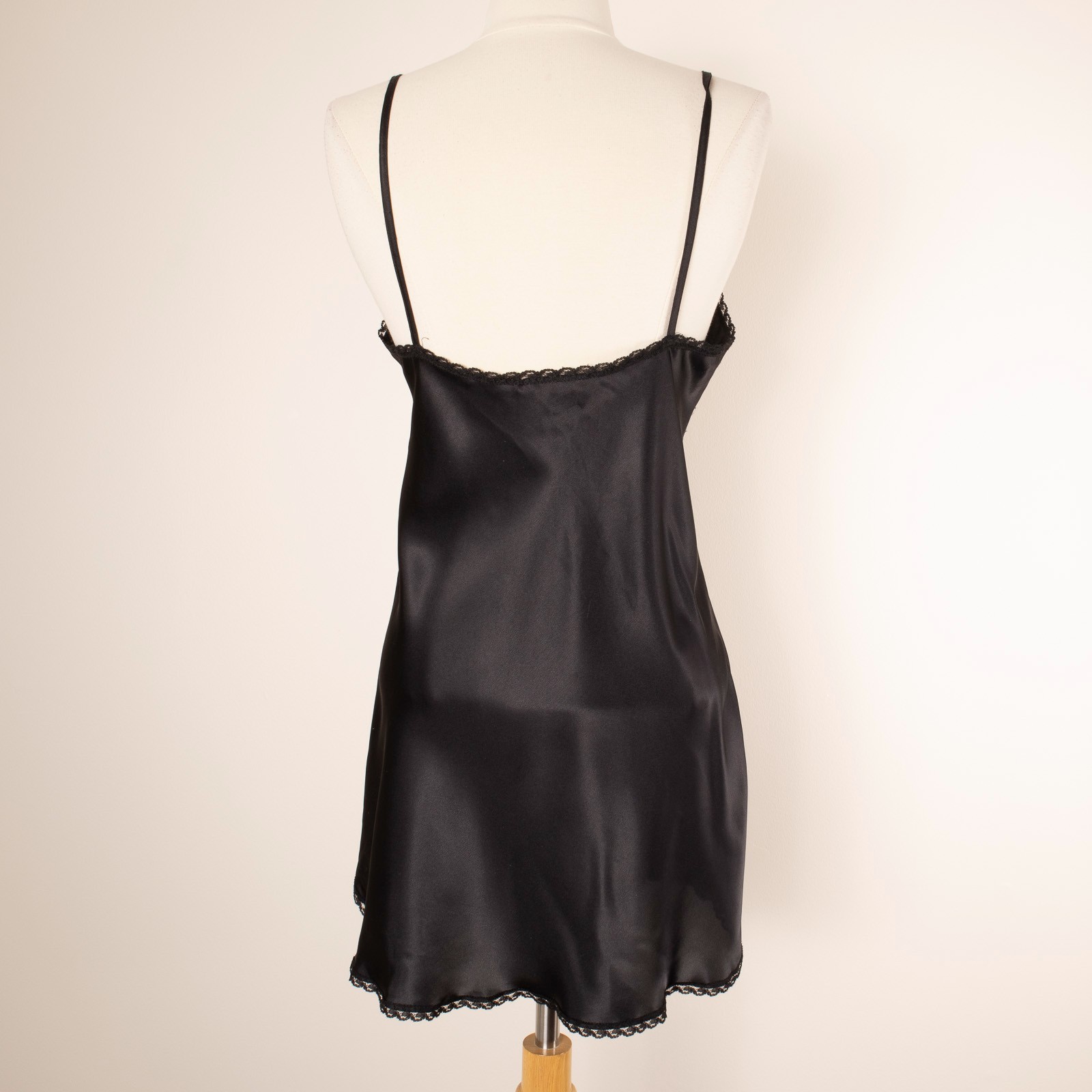 Vtg MAIDENFORM CHANTILLY Black Slip Camisole 34 Liquid Satin Lingerie Goth ILGWU