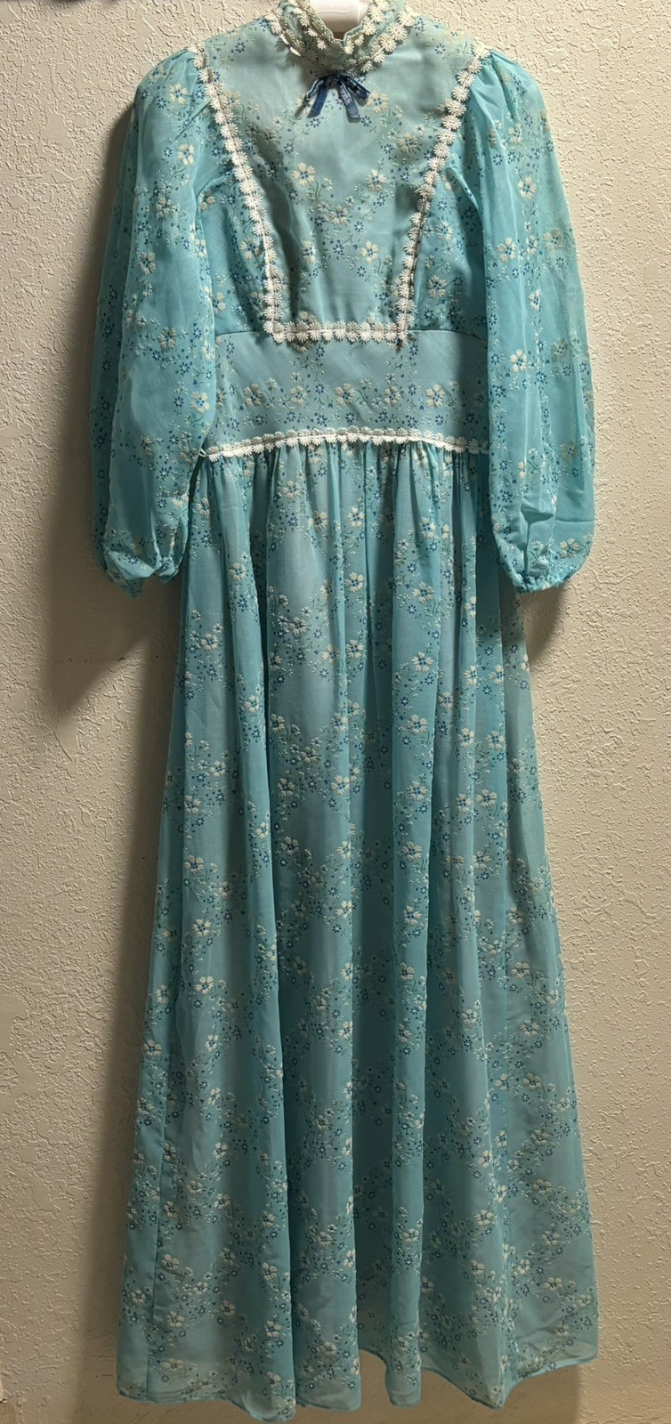 Vintage 70s Prairie Dress Country Cottage Farmhouse Blue Floral XS Lorrie Deb