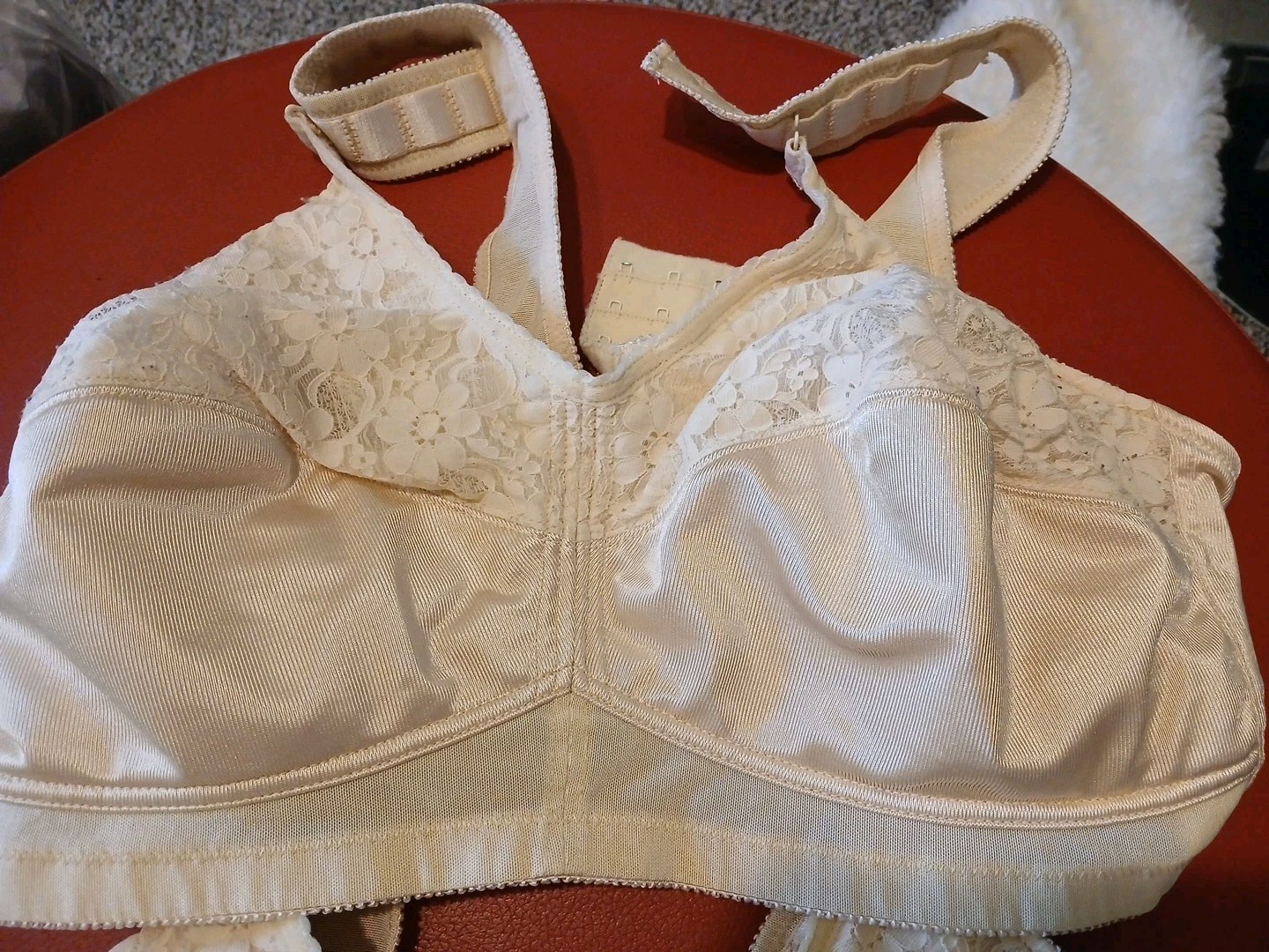 Jodee Surgical Style 3201 Post Mastectomy Bra Tan w/Pockets 42D Lot of 2