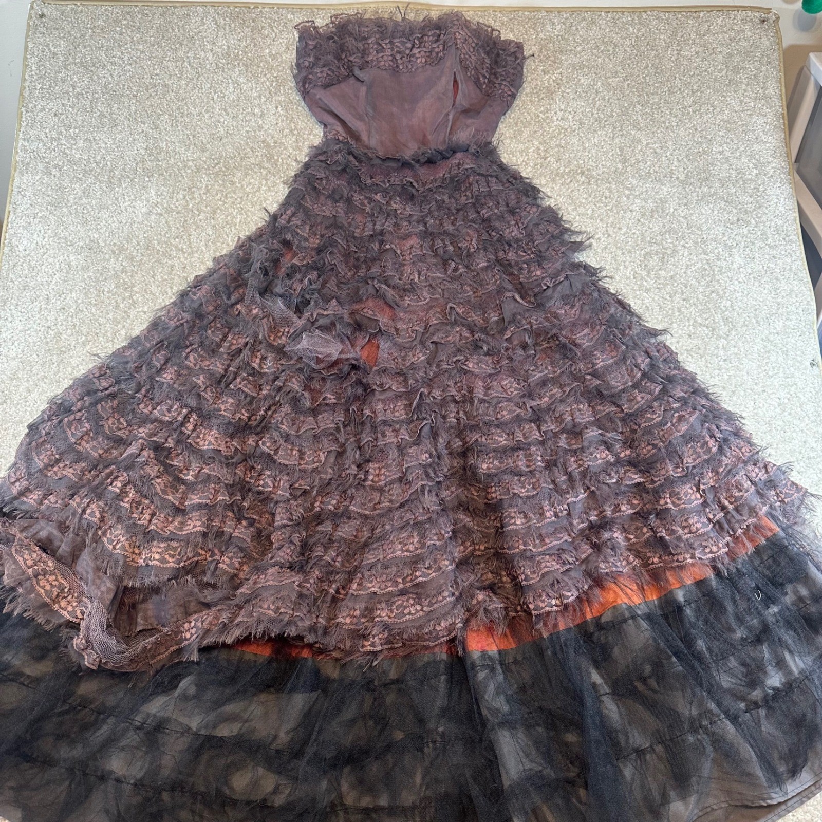 Vintage 1950s Strapless Lace Ruffle Ball Gown Tiered Tulle Dress Purple Fair **