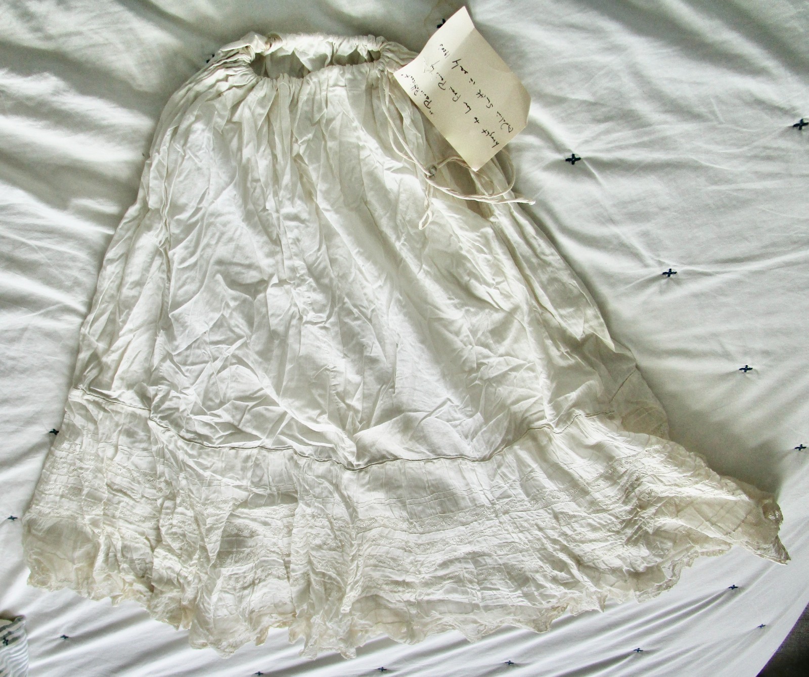 ANTIQUE 1900&rsquo;s PARIS PETTICOAT VICTORIAN EDWARDIAN HALF SLIP LACE COTTON
