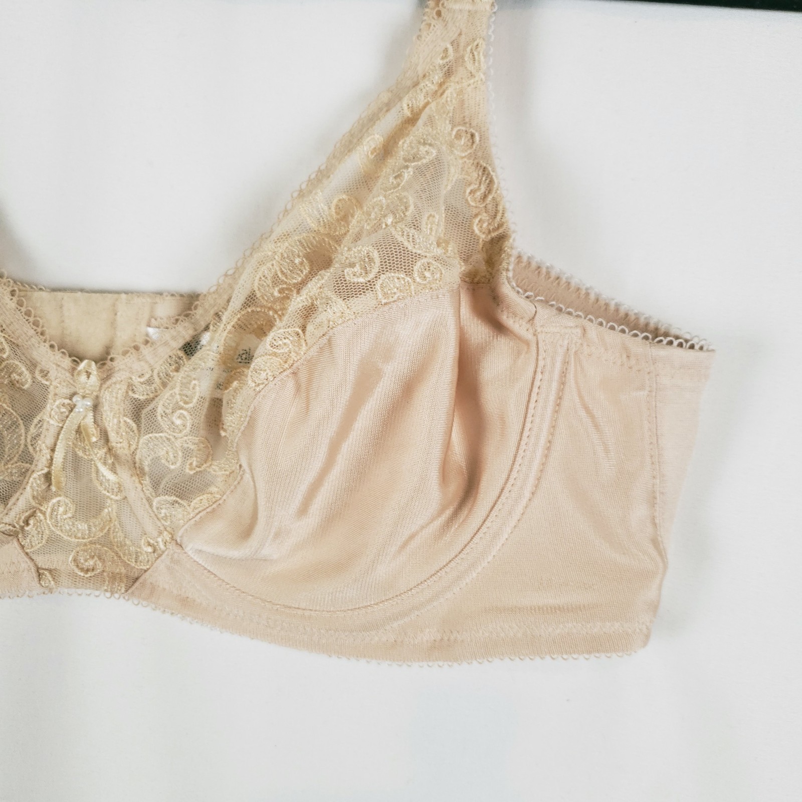 Wacoal Bra 36B Unlined Underwire Lace Trim Adjustable Straps 85106 Vintage