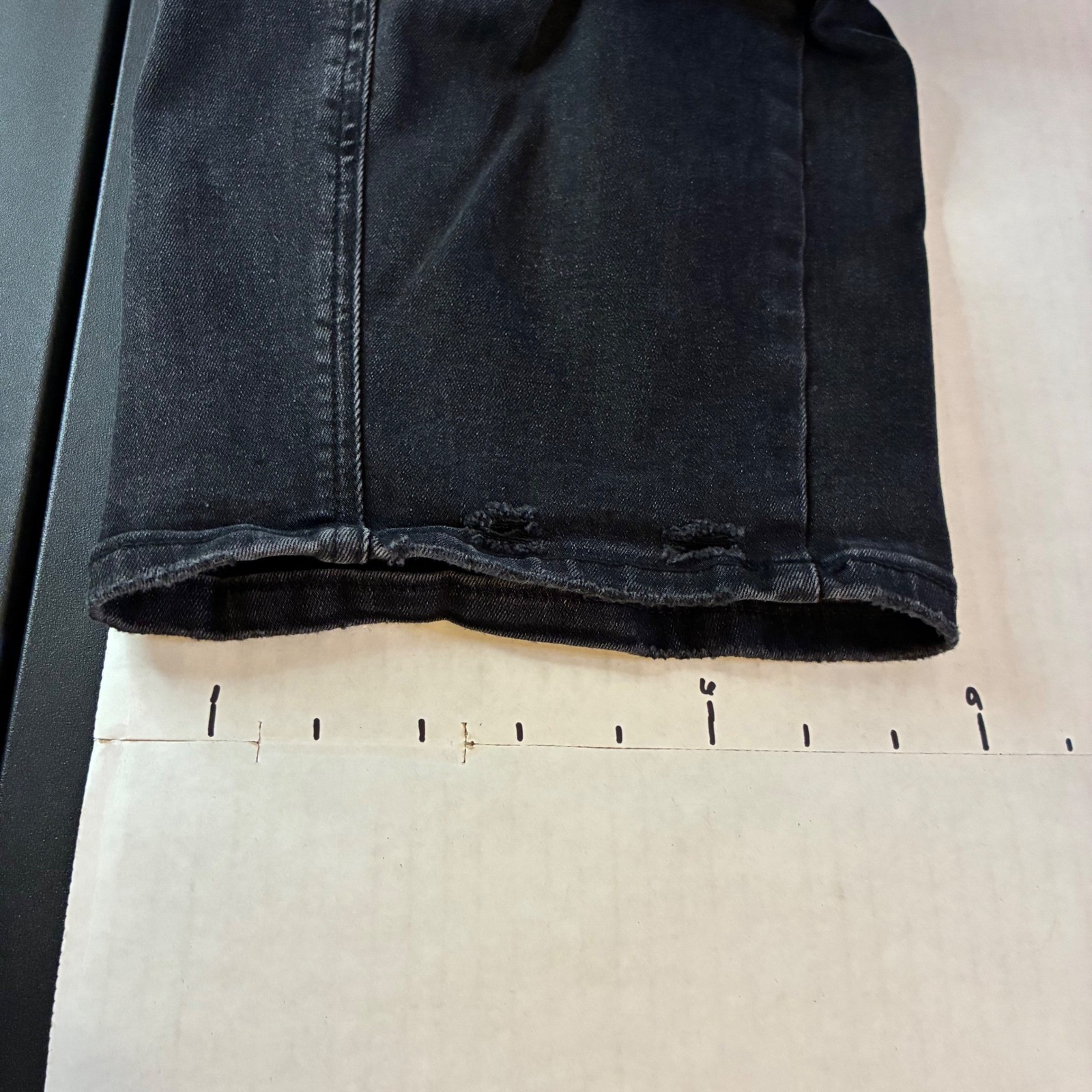 Vervet Super High Rise Panel Barrel Leg Jeans 31 Faded Black Distressed T6589