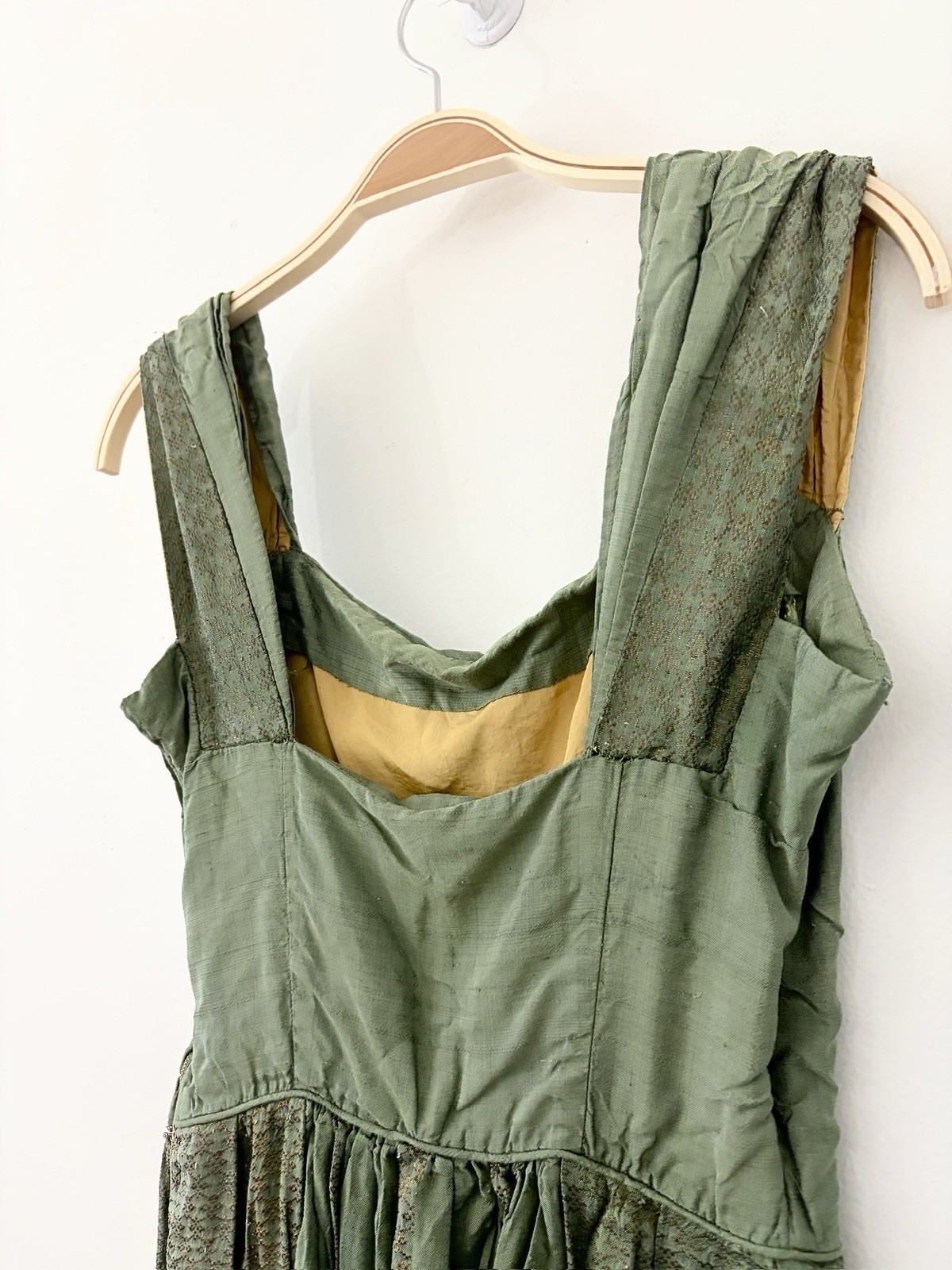 40s 50s Couture/Custom Made Gold Lamé Cocktail Dress Boning Old Hollywood XS