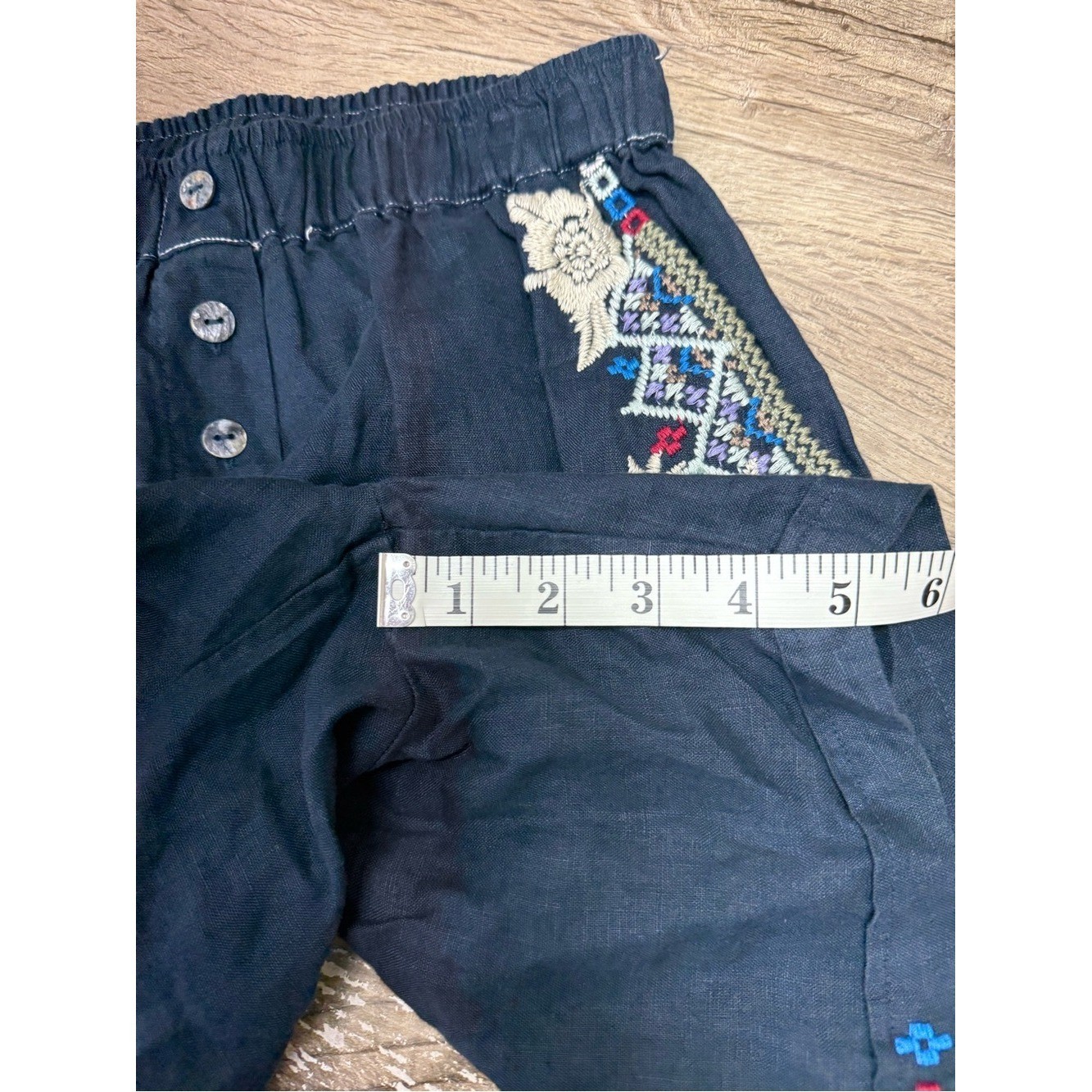 Johnny Was FlorenceButton Front LinenEmbroidered Shorts size xs NWT