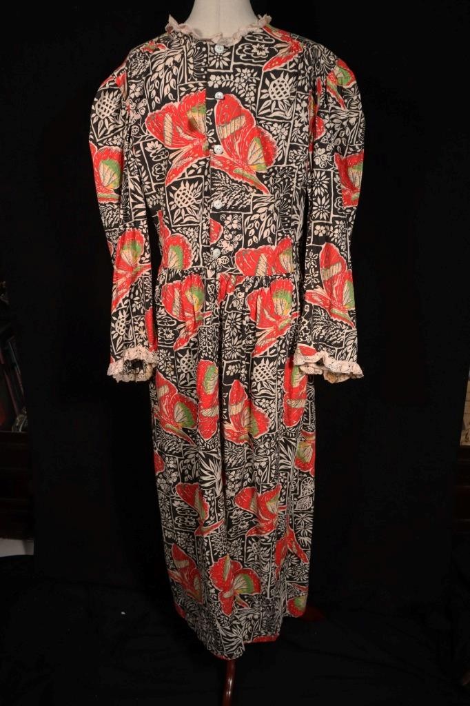 Vintage 1940&rsquo;s Plus Size Hawaiian Style Butterfly Print Cotton Dress 48&Prime; Bust