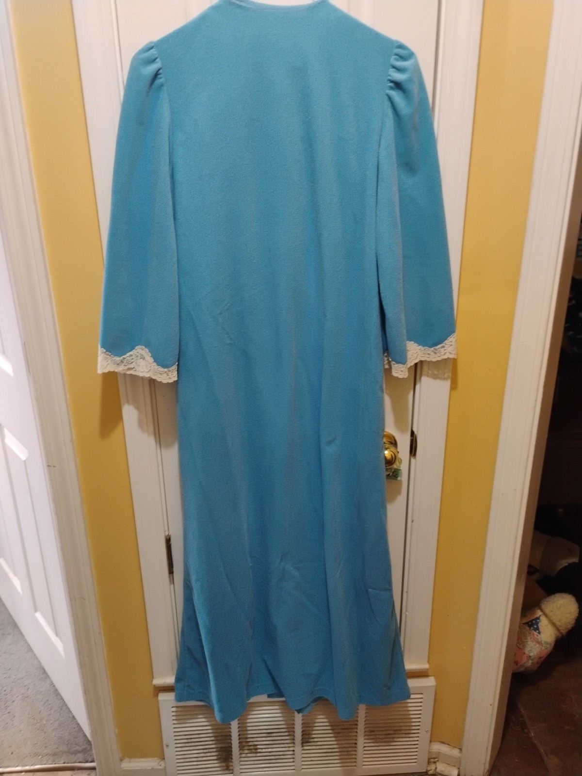 Vintage Valor Blue Merville Robe Medium 12-14