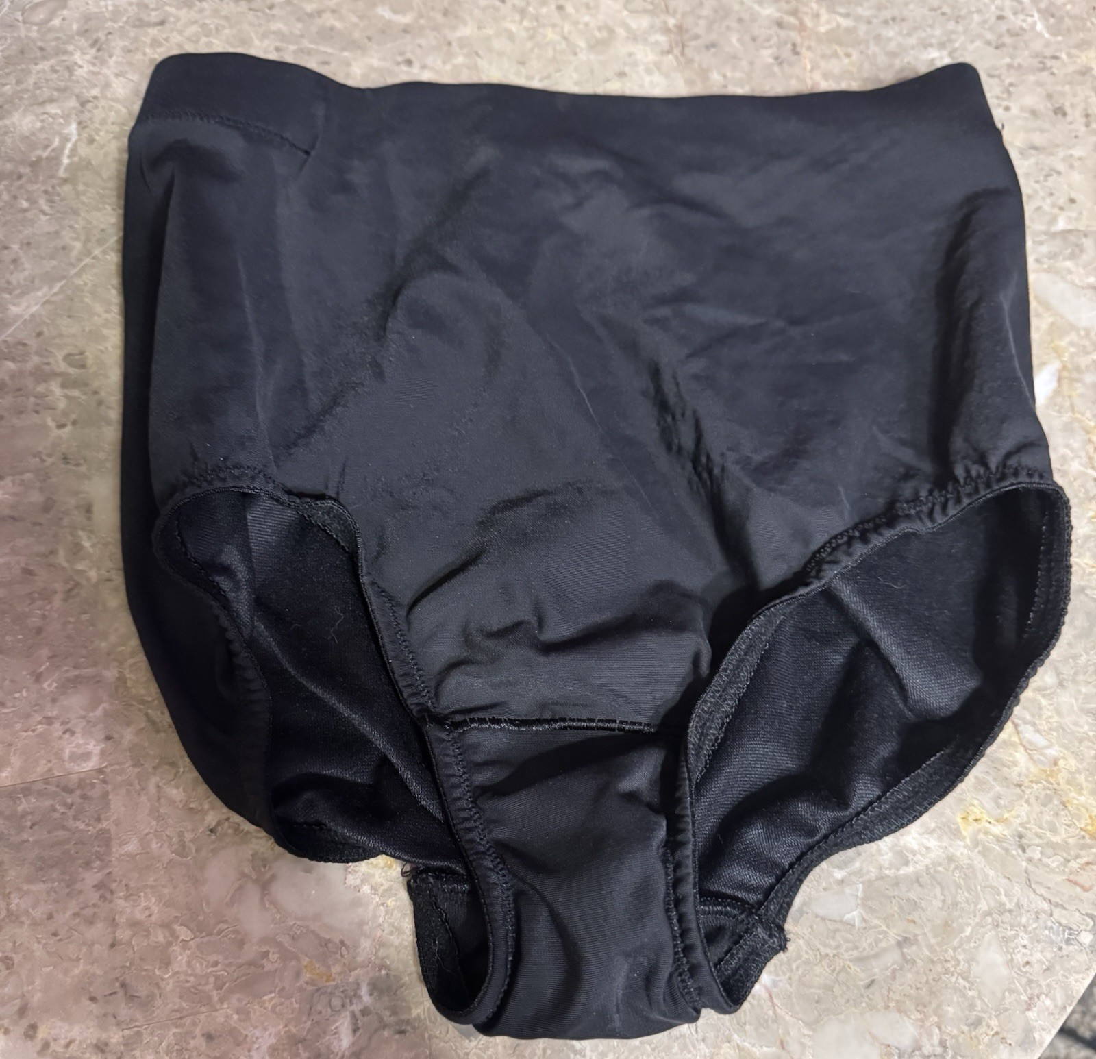 VINTAGE NANCY GANZ BODY SLIMMERS PANTY ! SIZE SMALL. BLACK. (SECOND SKIN )