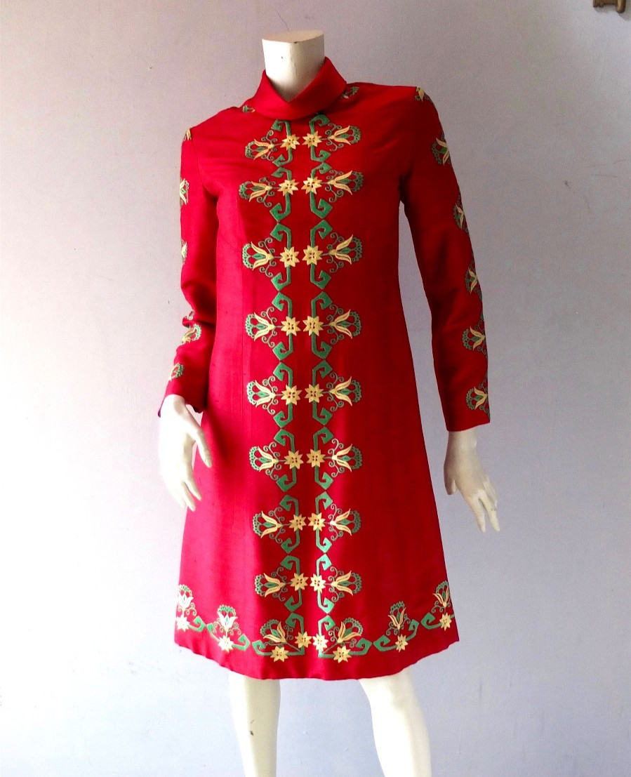1960s Vtg Sabina of India / Lord & Taylor Embroidered Silk A Line Dress sz S 4 6