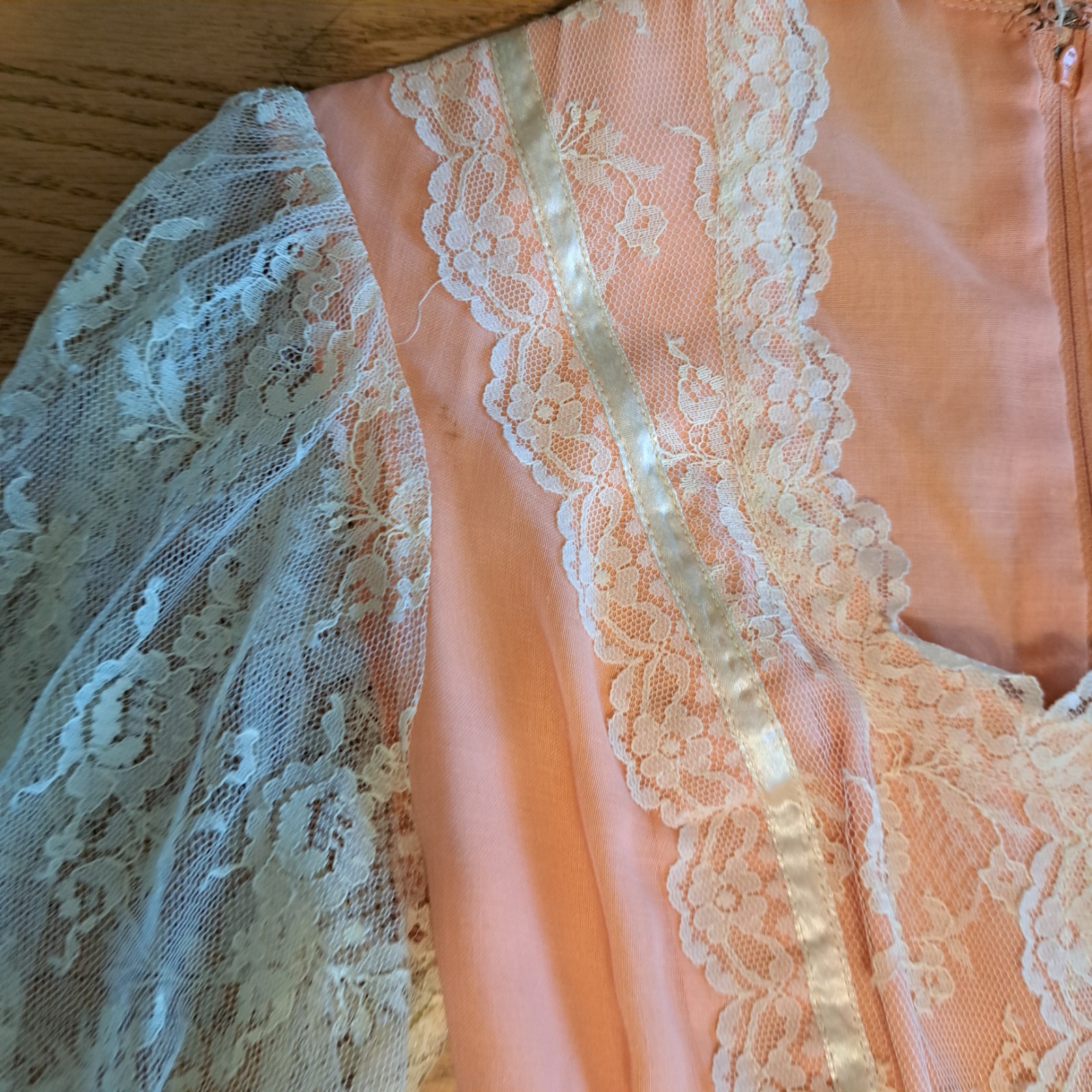 Vtg 70s Peach Chiffon Lace Prairie Granny Victorian Prom Maxi Gown Sz 7/8 Flaws