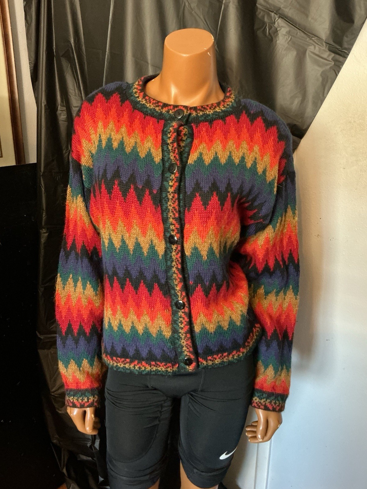 Vintage Artesania Cusco Peruvian 100% Alpaca Knit Andes Button Cardigan Sweater