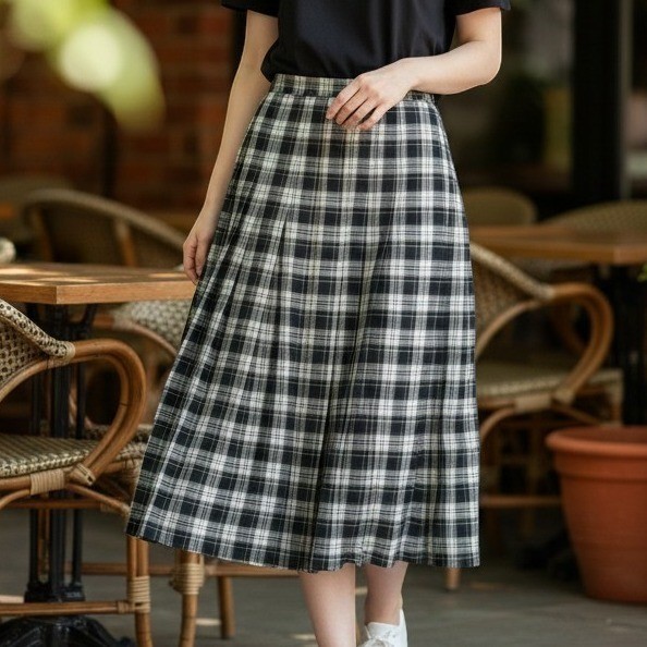 Vintage Lloyd New York Plaid Pleated Midi Skirt Navy White Green Size 12 USA