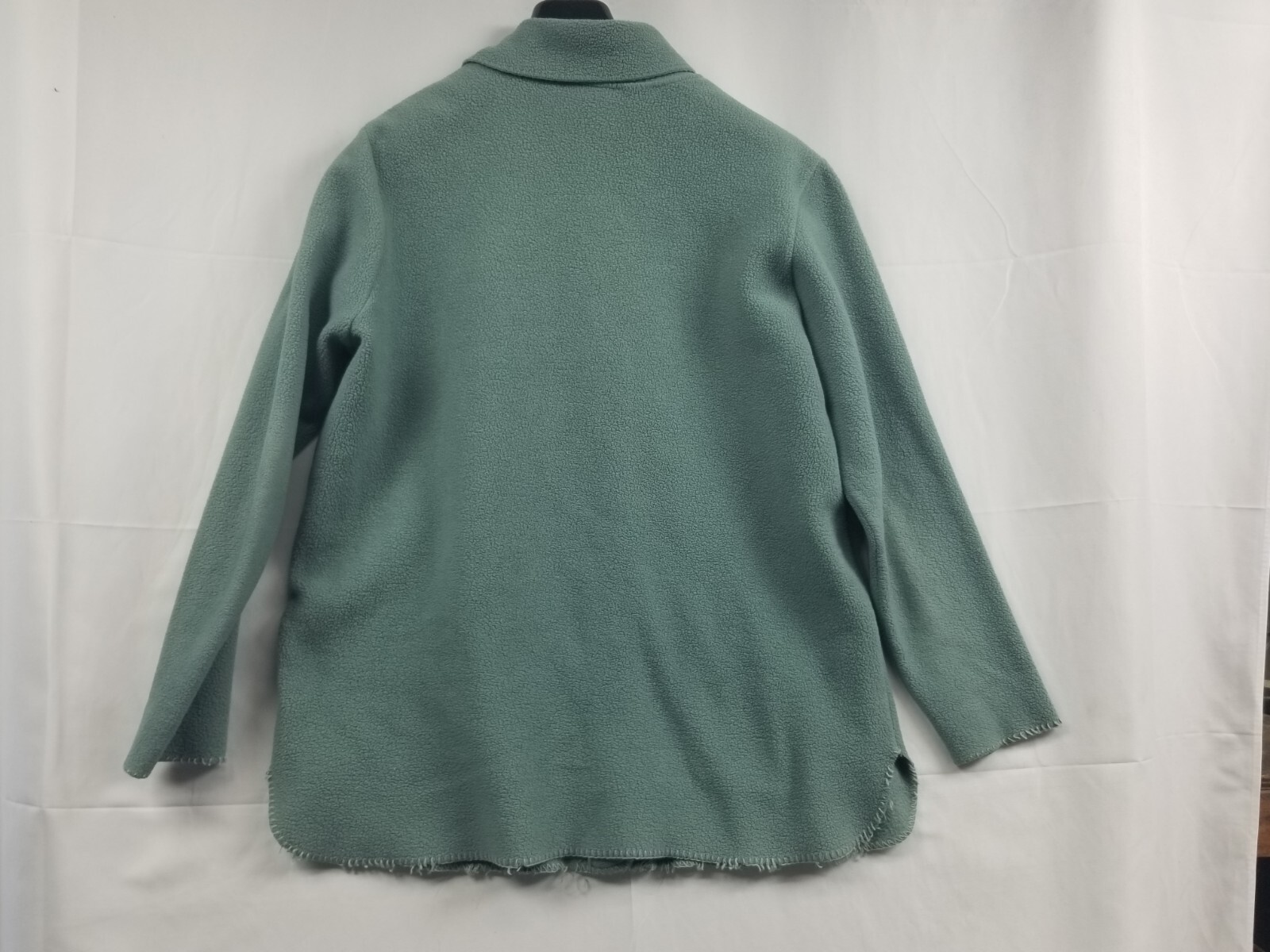 L.L. bean vintage 90s button down Green cardigan Sweater Women&rsquo;s Made In Macau
