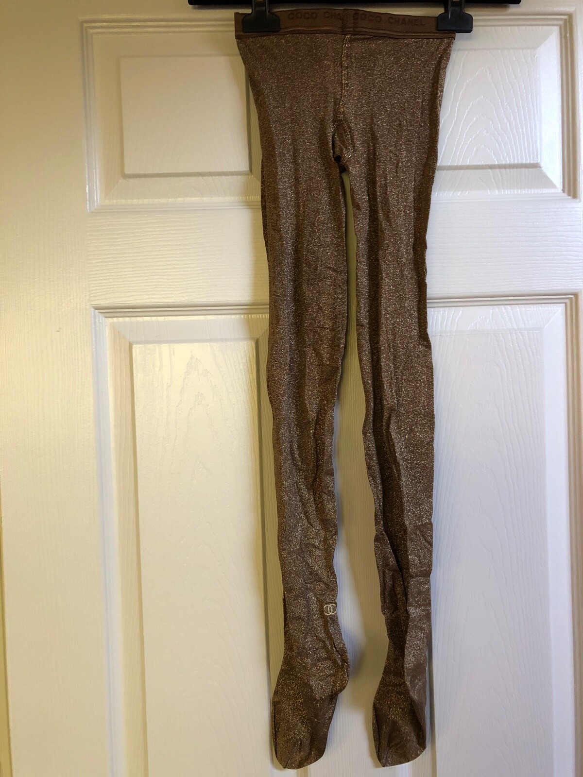 CHANEL Pre-Fall 2009 VINTAGE NEW GLITTER COCO CHANEL GOLD STOCKINGS S FR34-FR38