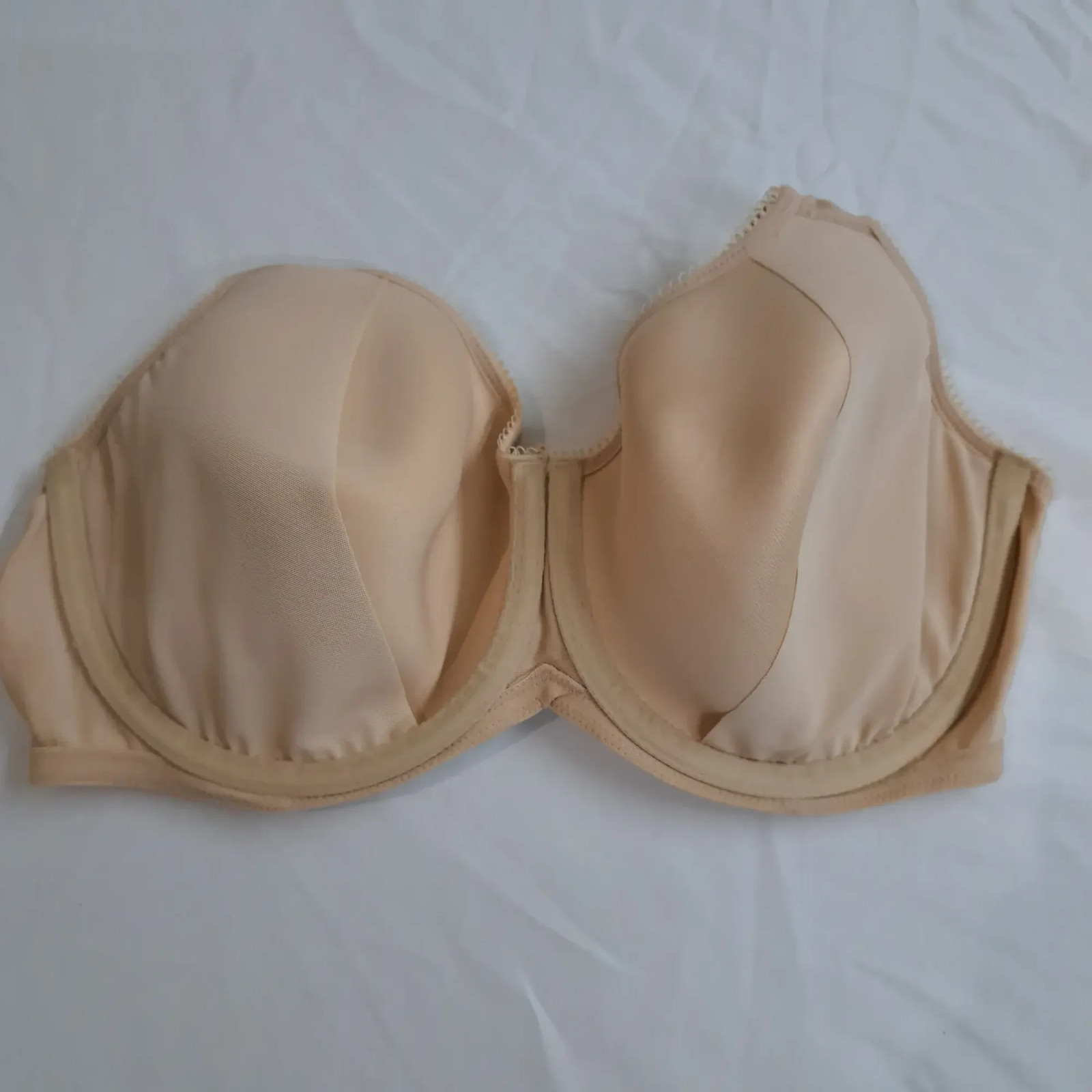 Wacoal Underwire Full Coverage Bra US 36DD Nude Beige Molded Cups Wide Back