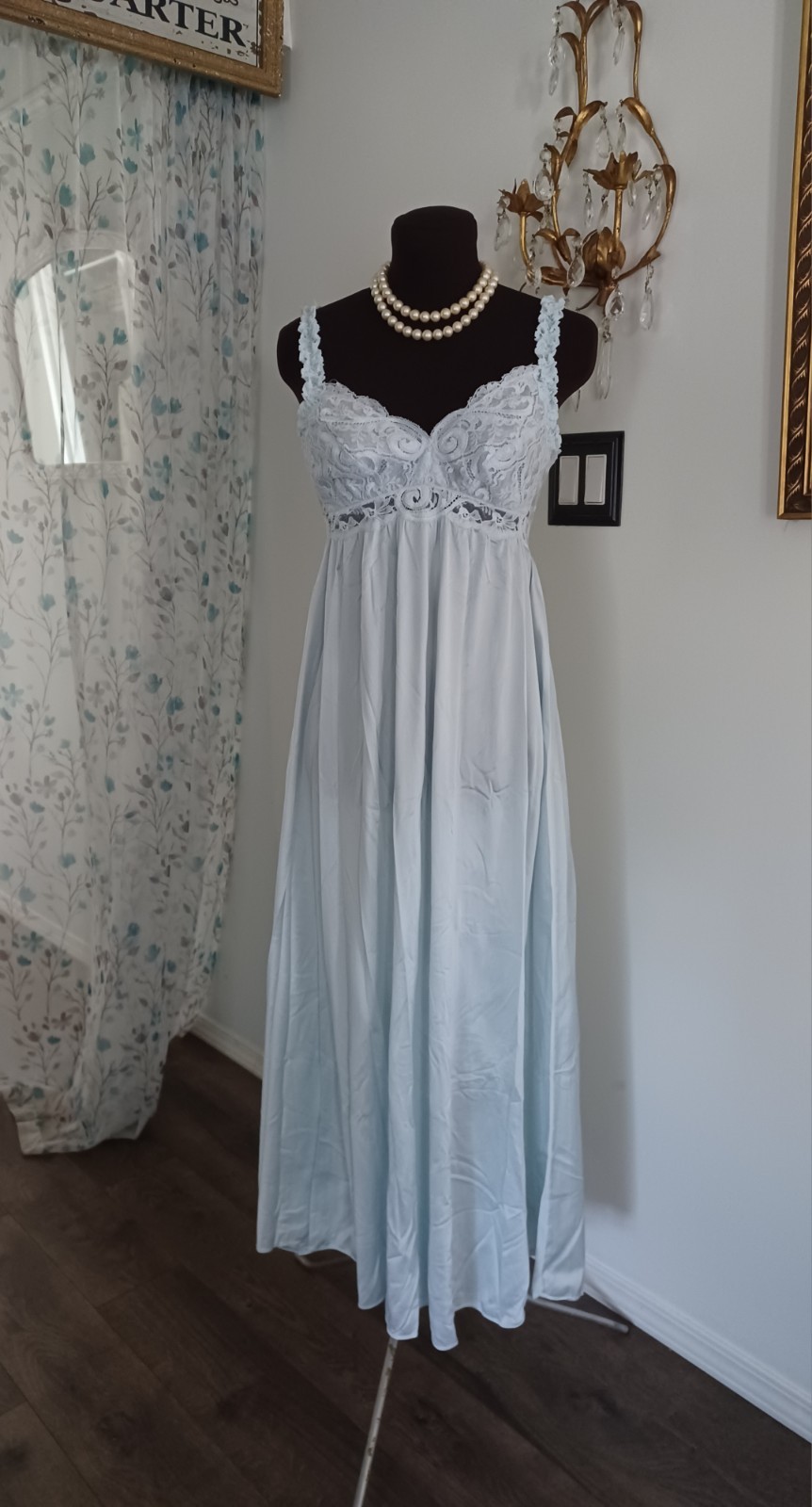 Vintage Olga Nightgown Dress Powder Blue Gorgeous 92040 Sz S-M 120  » Hem Sweep