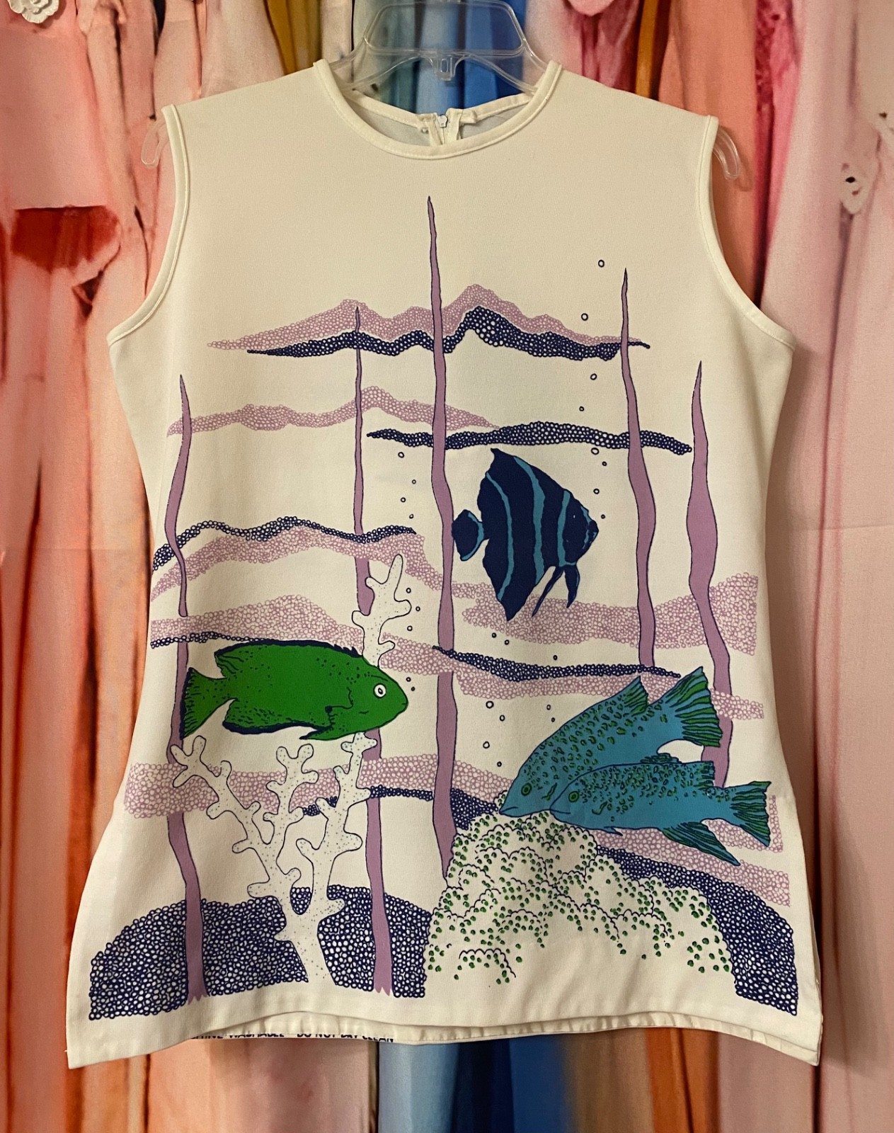 1960&rsquo;s 70&rsquo;s Women&rsquo;s Sleeveless Zip Back Shirt L/XL Fish Scene Polyester Vintage