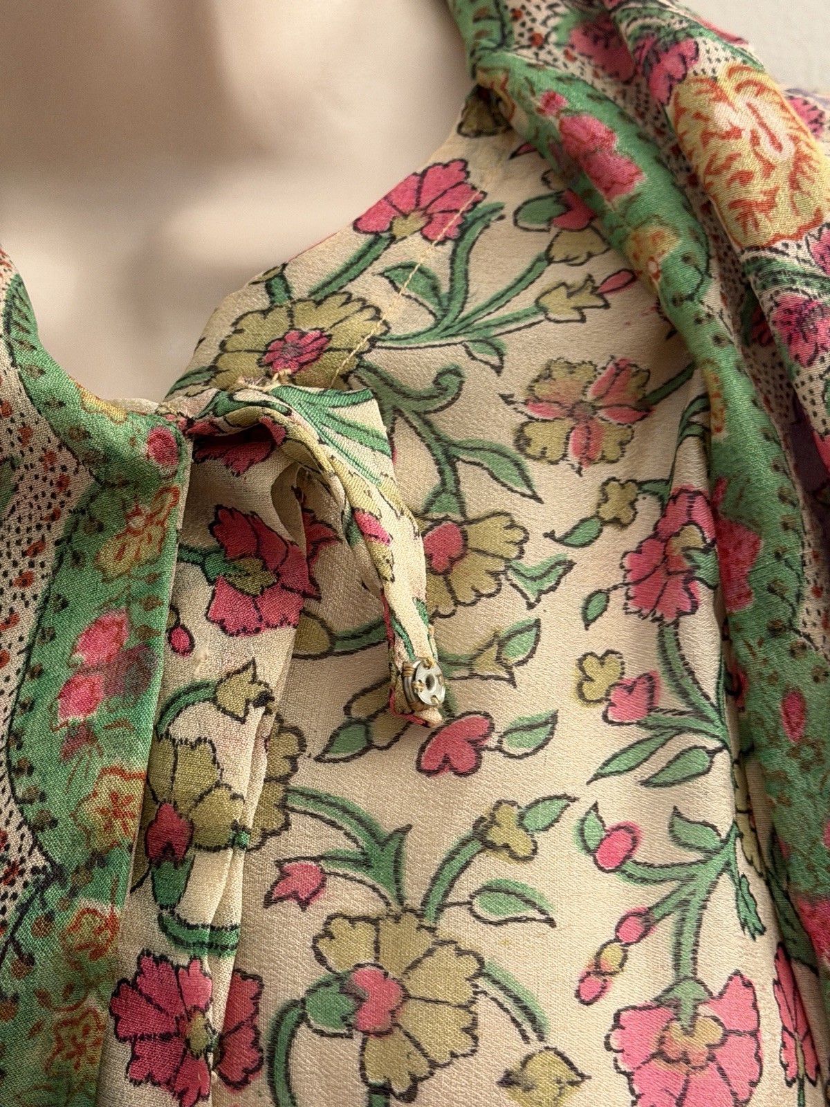 JUDITH ANN CREATIONS VINTAGE WOMENS SILK BATIK FLORAL BLOUSE TOP SMALL S BOHO