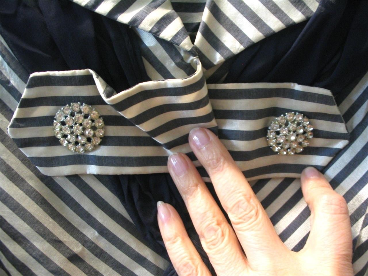 VINTAGE 1950s CUSTOM MADE GRAY & IVORY SILK STRIPED MITERED SLEEVELES DRESS ~38&Prime;