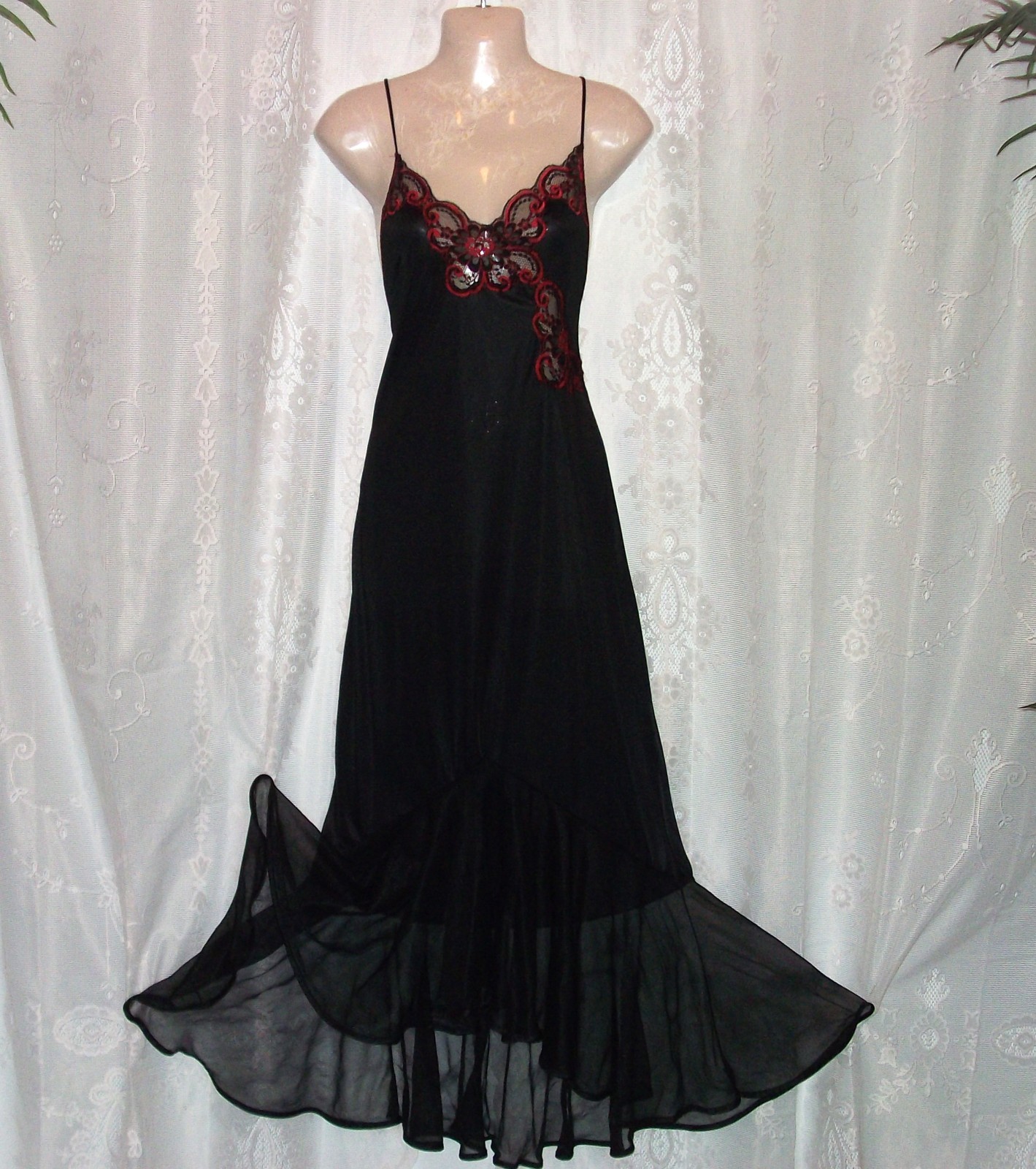 Sm. »Undercover Wear » long,nylon,12&Prime; chiffon ruffle,vintage nightgown,negligee,80