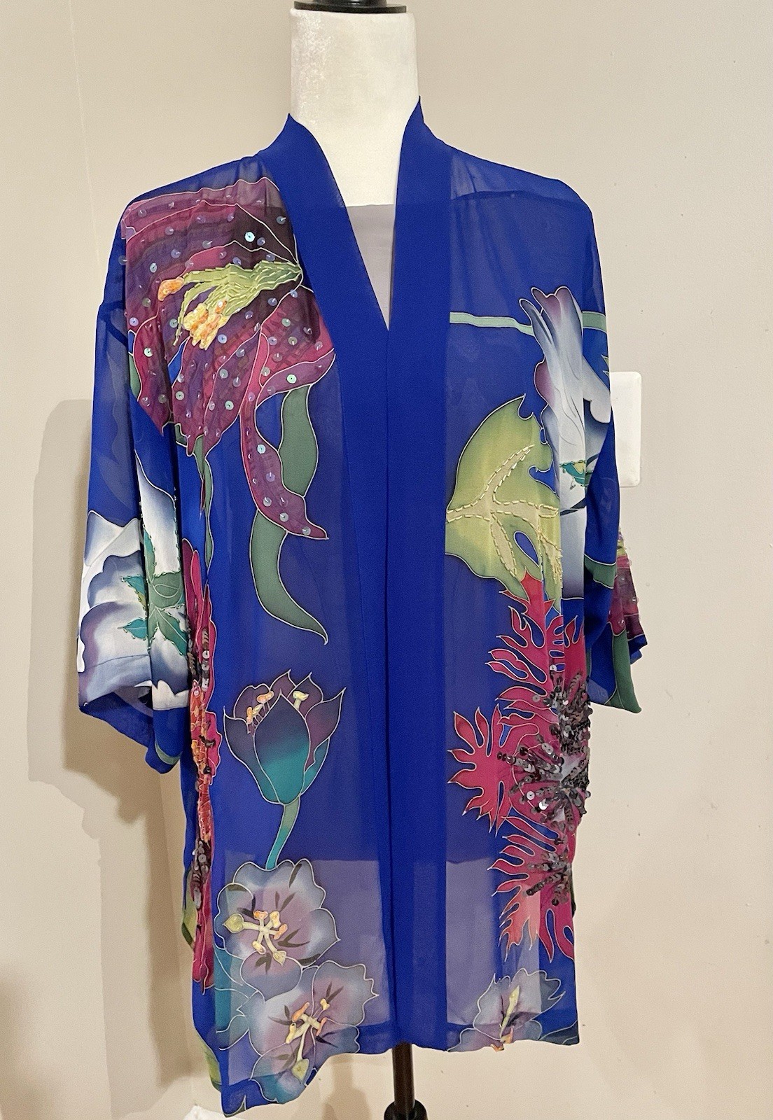 Draper’s & Damon’s 100% Silk Floral Sheer Kimono Blouse Royal Blue with Sequins