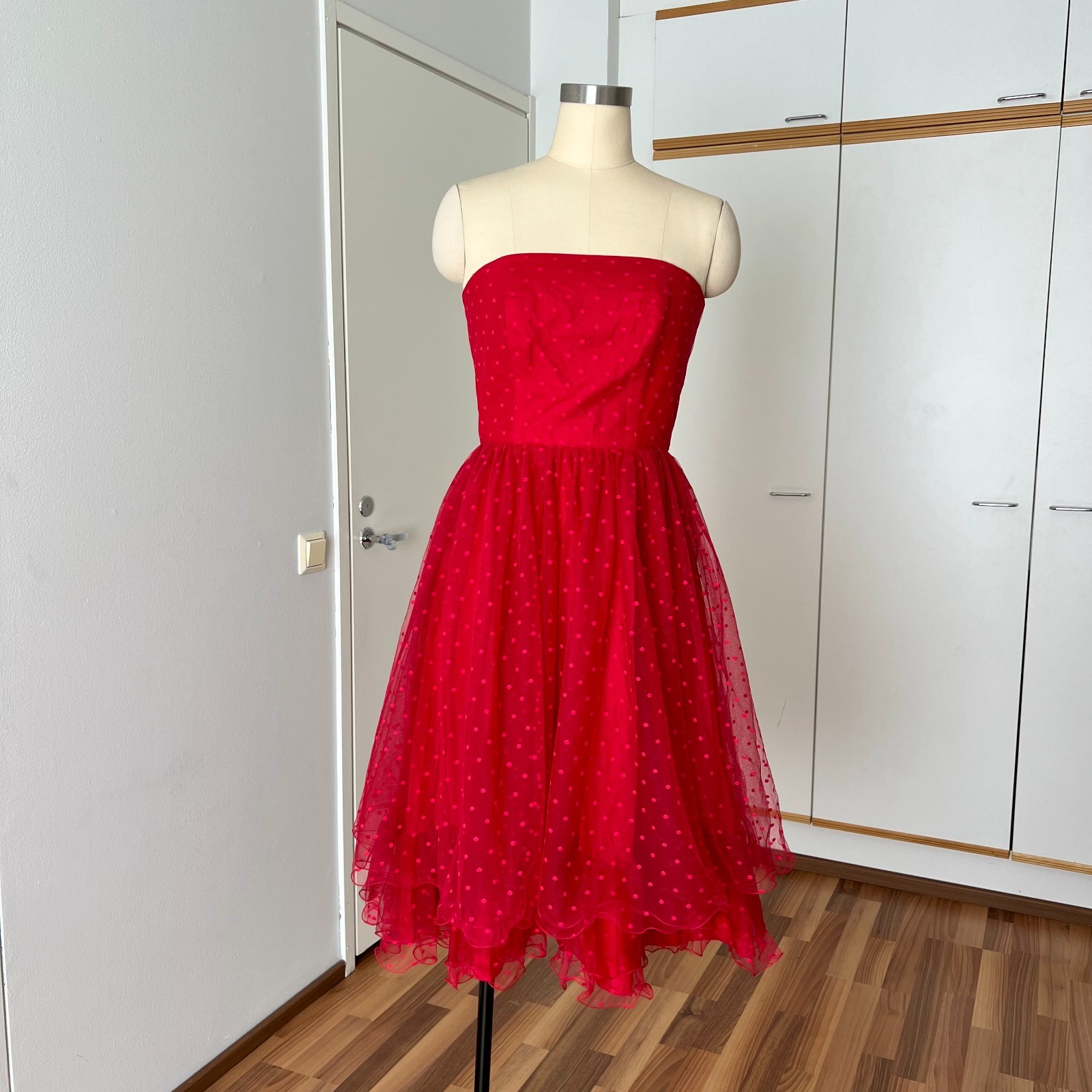 1980s VERA Mont Red Strapless Party Dress Polka Dot Tiered Midi Cocktail Prom