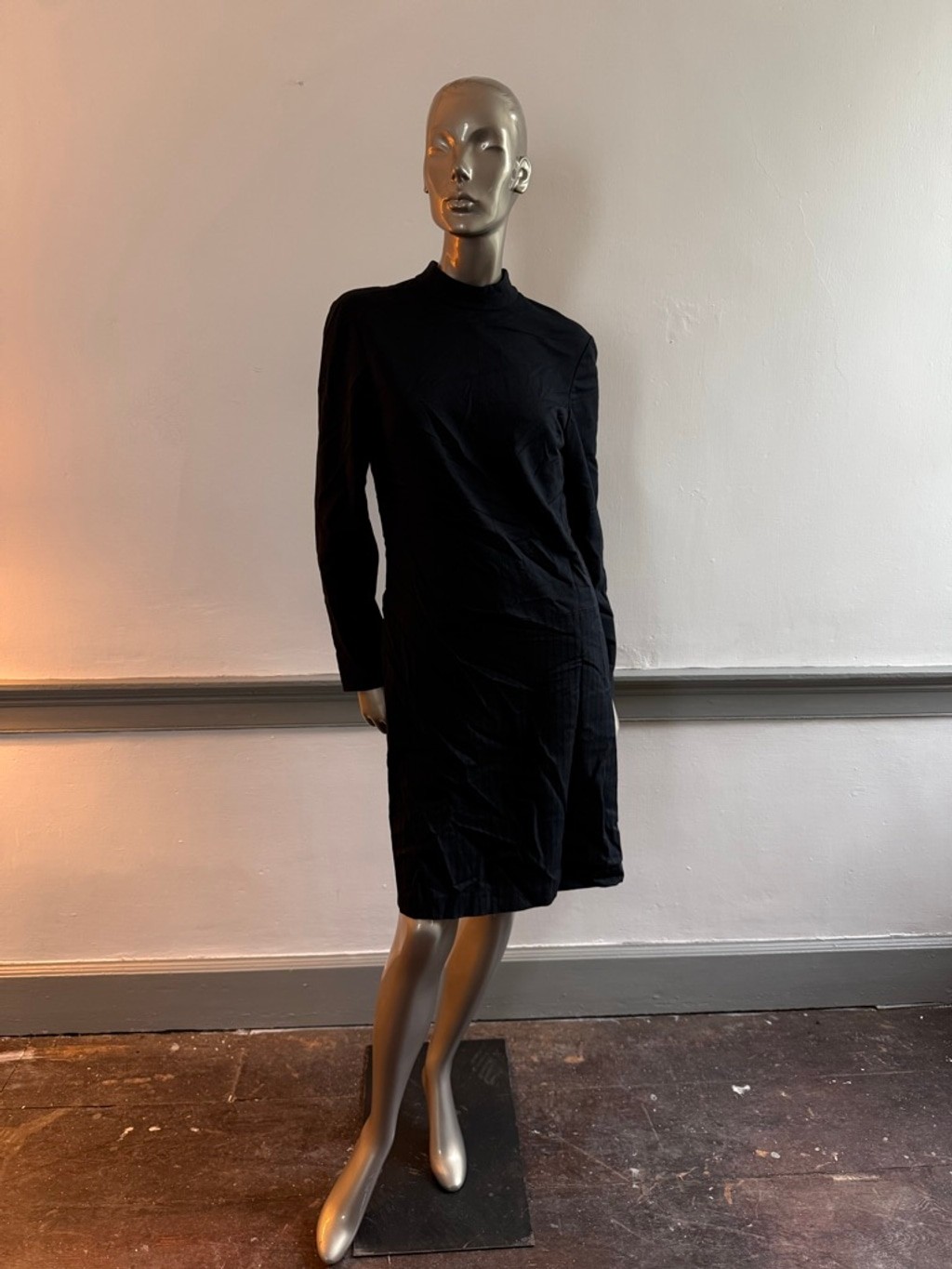 Vintage Bryn Walker Black Mock Neck Shift Dress Size 10 Minimalist Long Sleeve