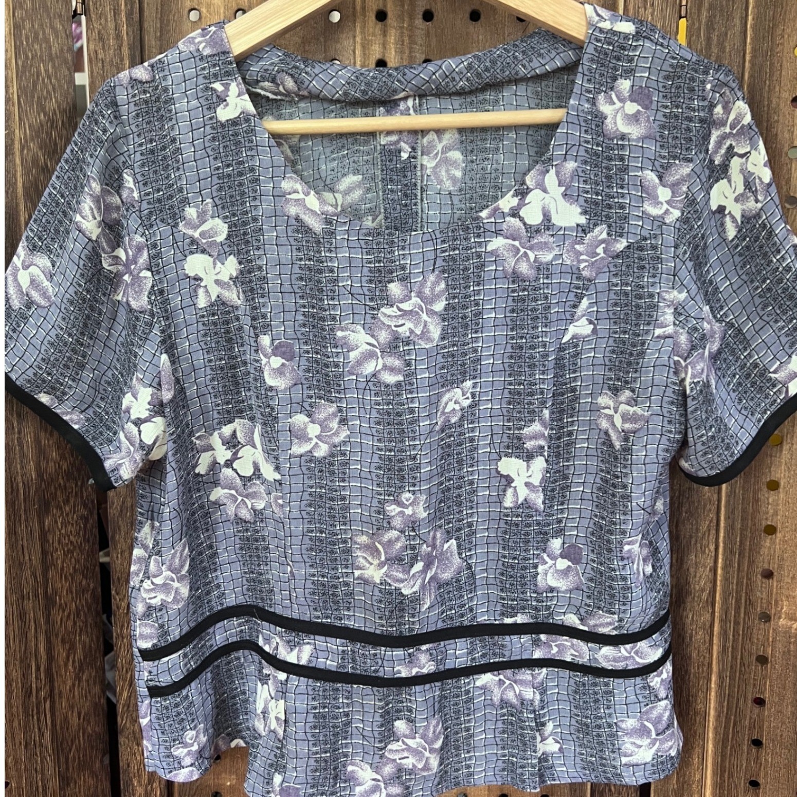 Vintage Rayon Floral Peplum Blouse 40 inch Chest Zipper Closure Purple Gray 40s