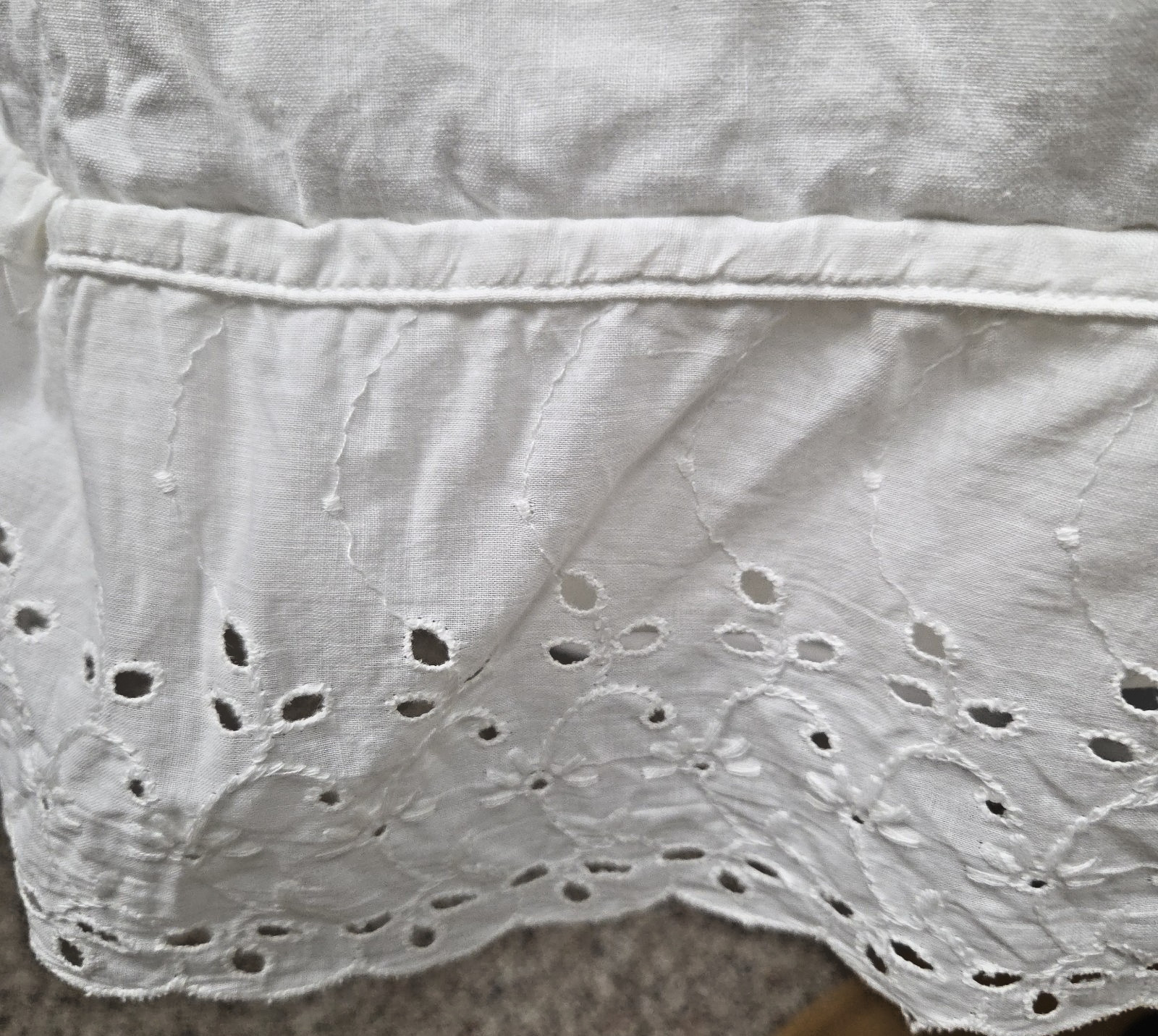 Charmode Half Slip Sanforized Eyelet Lace Embroidered Double Panel Size L Tall