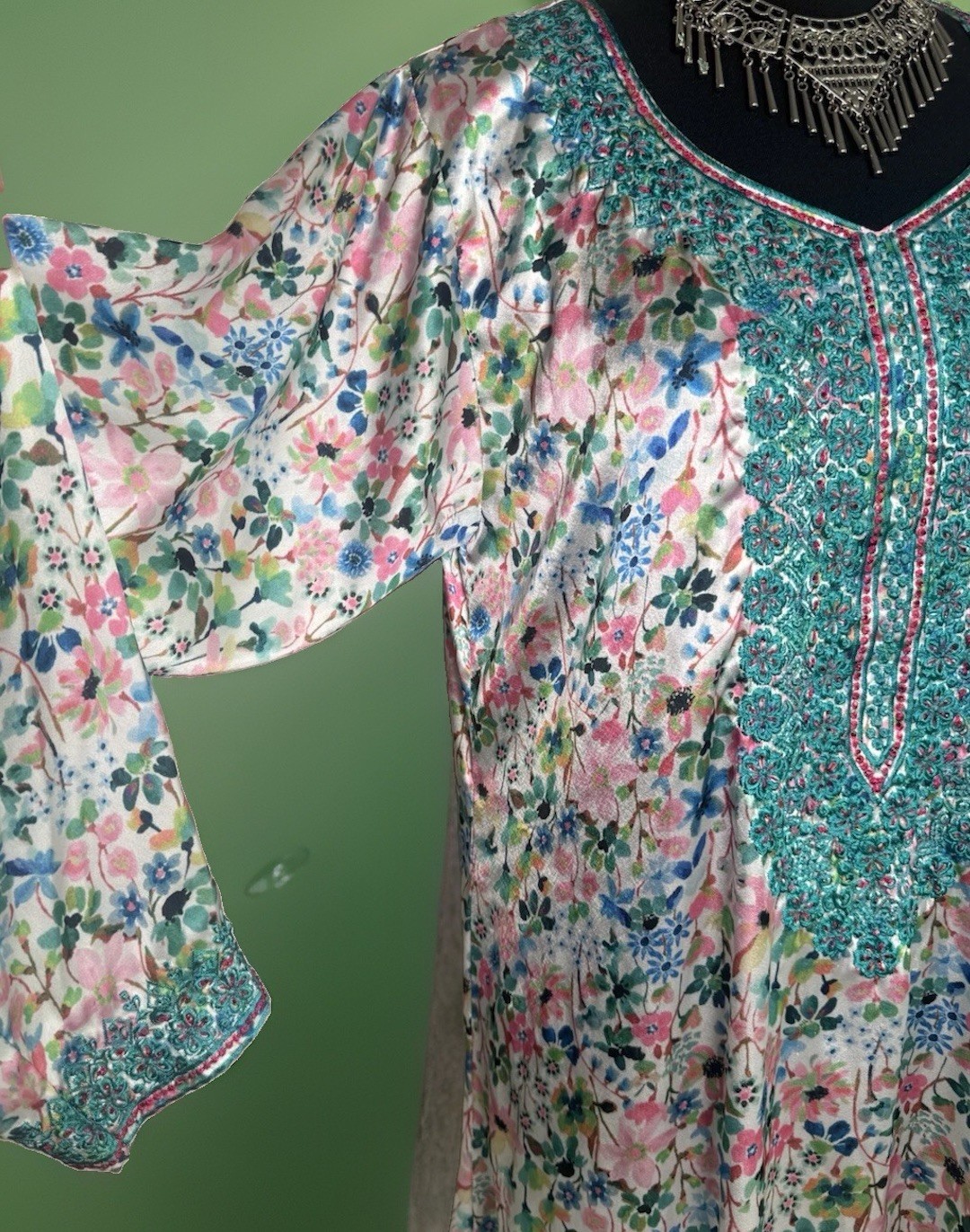 Vintage Embroidered Satin Caftan | Boho Hostess Gown | Glam Duster | Resortwear