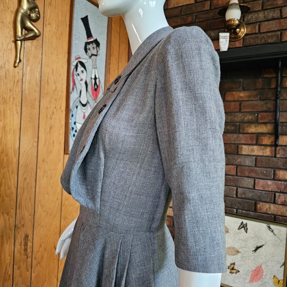 Vtg 40s 50s Wing Cuff Gray Wool Full Skirt Victory Suit Carlye Coat Dress XS/S