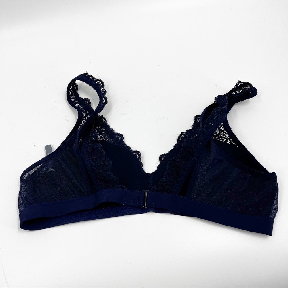 ✅ AERIE NAVY LACE BRALETTE SIZE MEDIUM