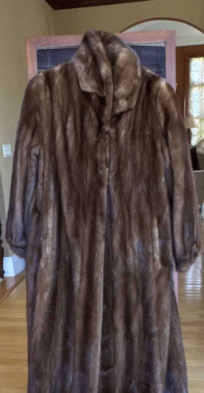 Vintage Brown Fur Full-Length Women&rsquo;s Regular Size Coat Classic Outerwear