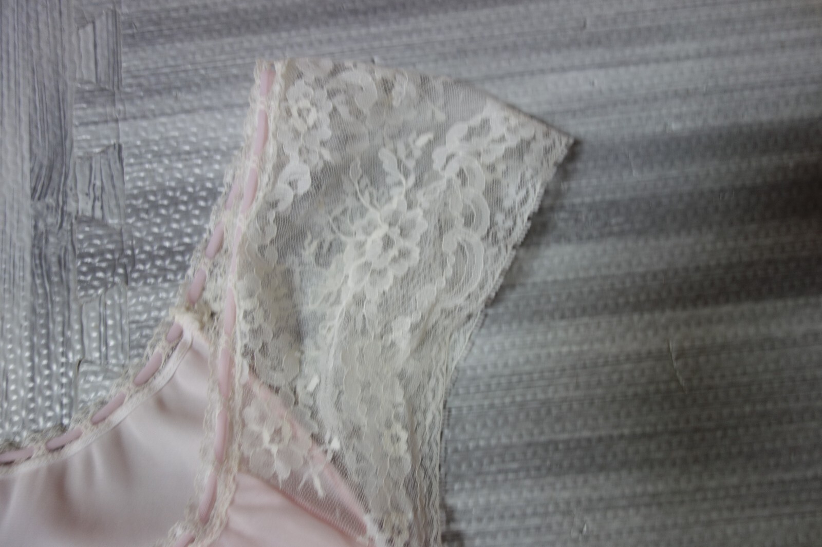 Vtg. Miss Elaine Nightgown Nightie Nylon with Chiffon Layer Size Small Pink