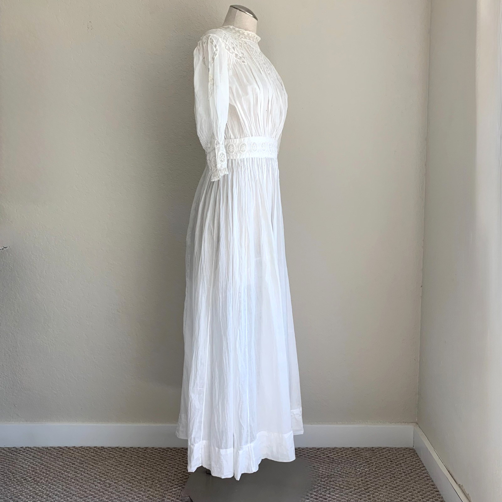 Antique Edwardian White Cotton Lace Lingerie Tea Dress 2XS Maxi Lawn Gown VTG