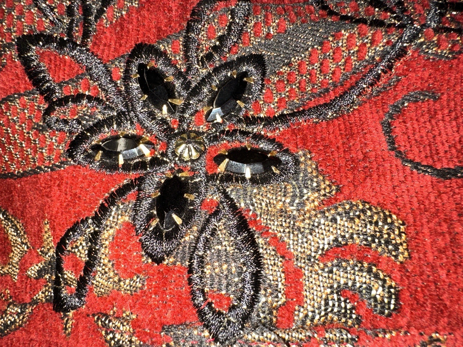 Graff California Wear Vintage Red Floral Women’s