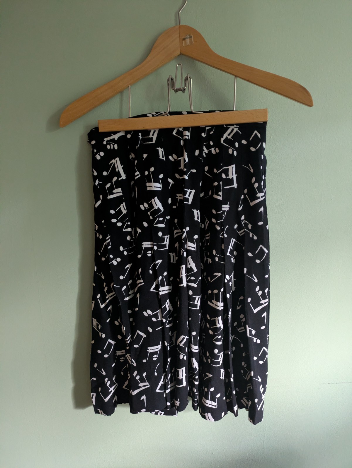 vintage Saint Laurent Rive Gauche pleated skirt, music-note print, fall 1982
