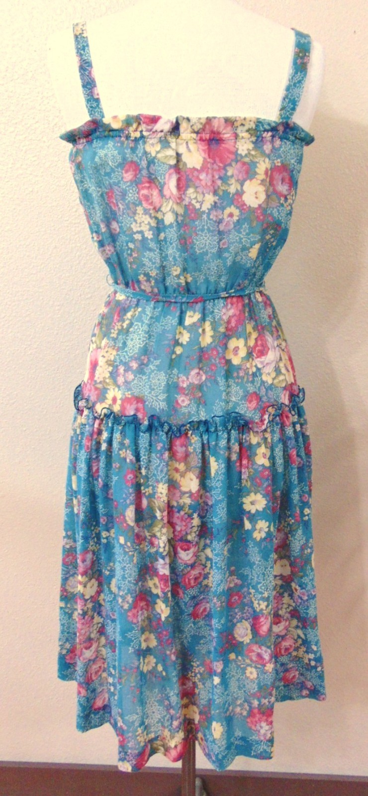 Vtg 70s Cottagecore Prairie Tiered Summer Beach Floral Spaghetti Straps Dress