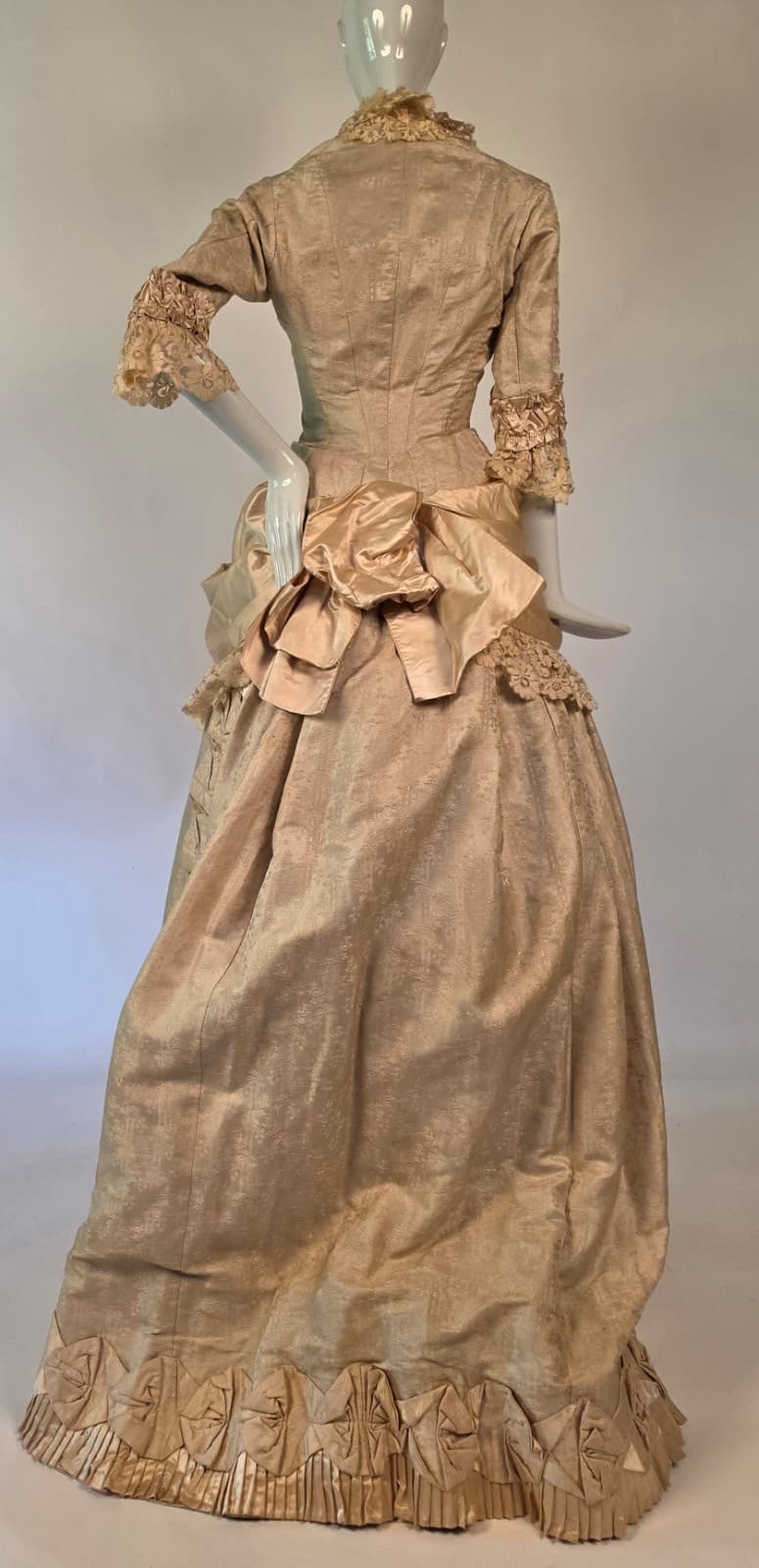 VICTORIAN 1880’S FIGURED SILK + SATIN BUSTLE DRESS W POLONAISE SIDES + TRAIN