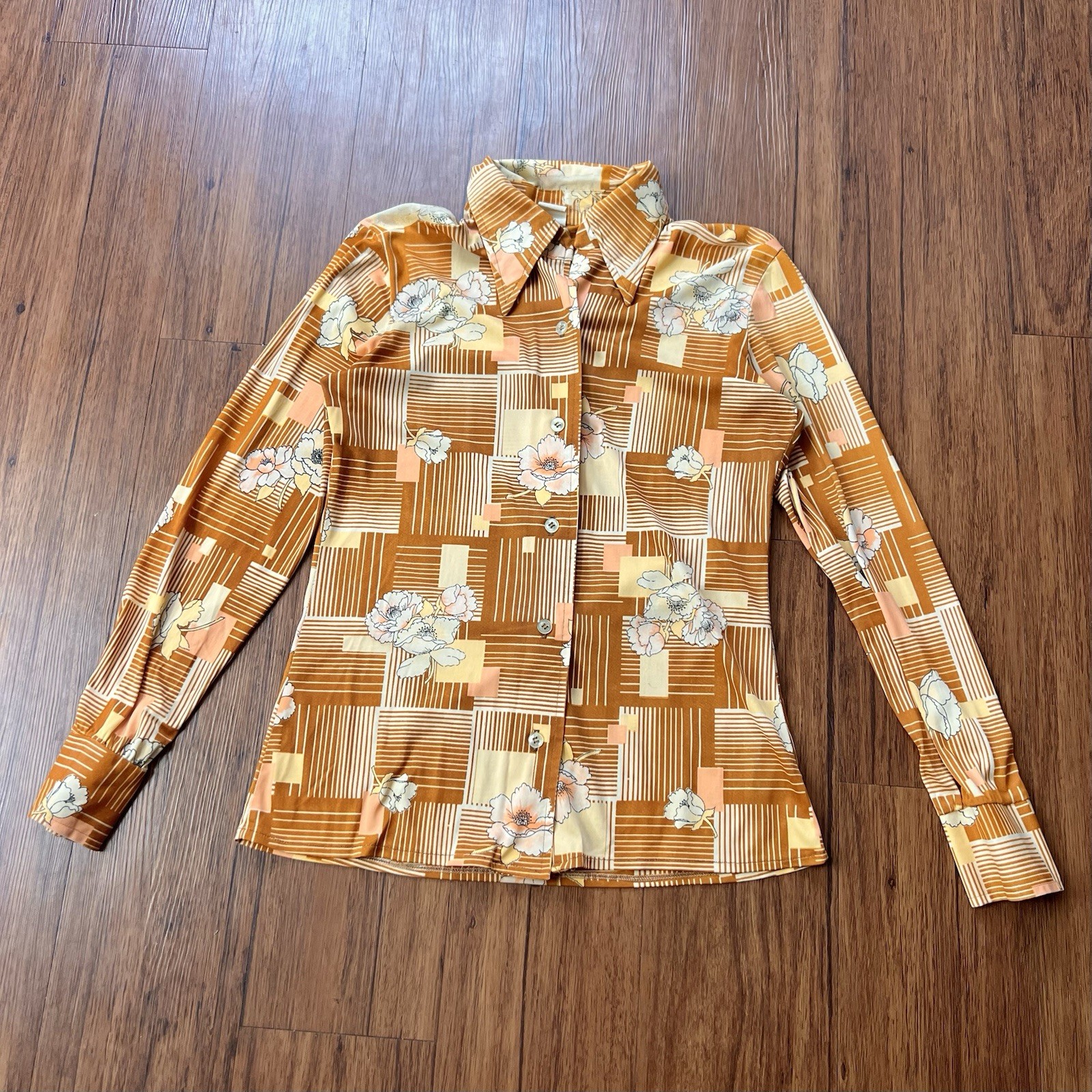 Vintage 60s 70s Shirt Womens Small Brown Orange Floral Sharp Collar Button Retro
