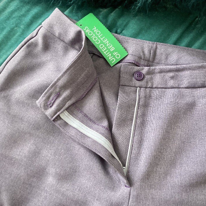 United States of Benetton deadstock vintage NWT purple polyester trousers size 8