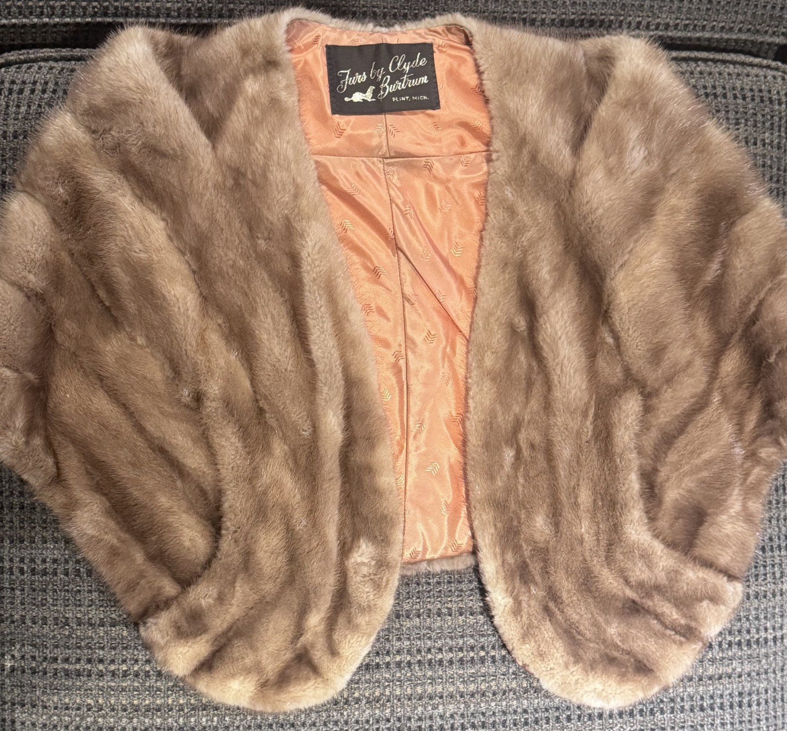Vintage Clyde Burtrum Genuine Mink Fur Cape Brown Hook Closure One Size