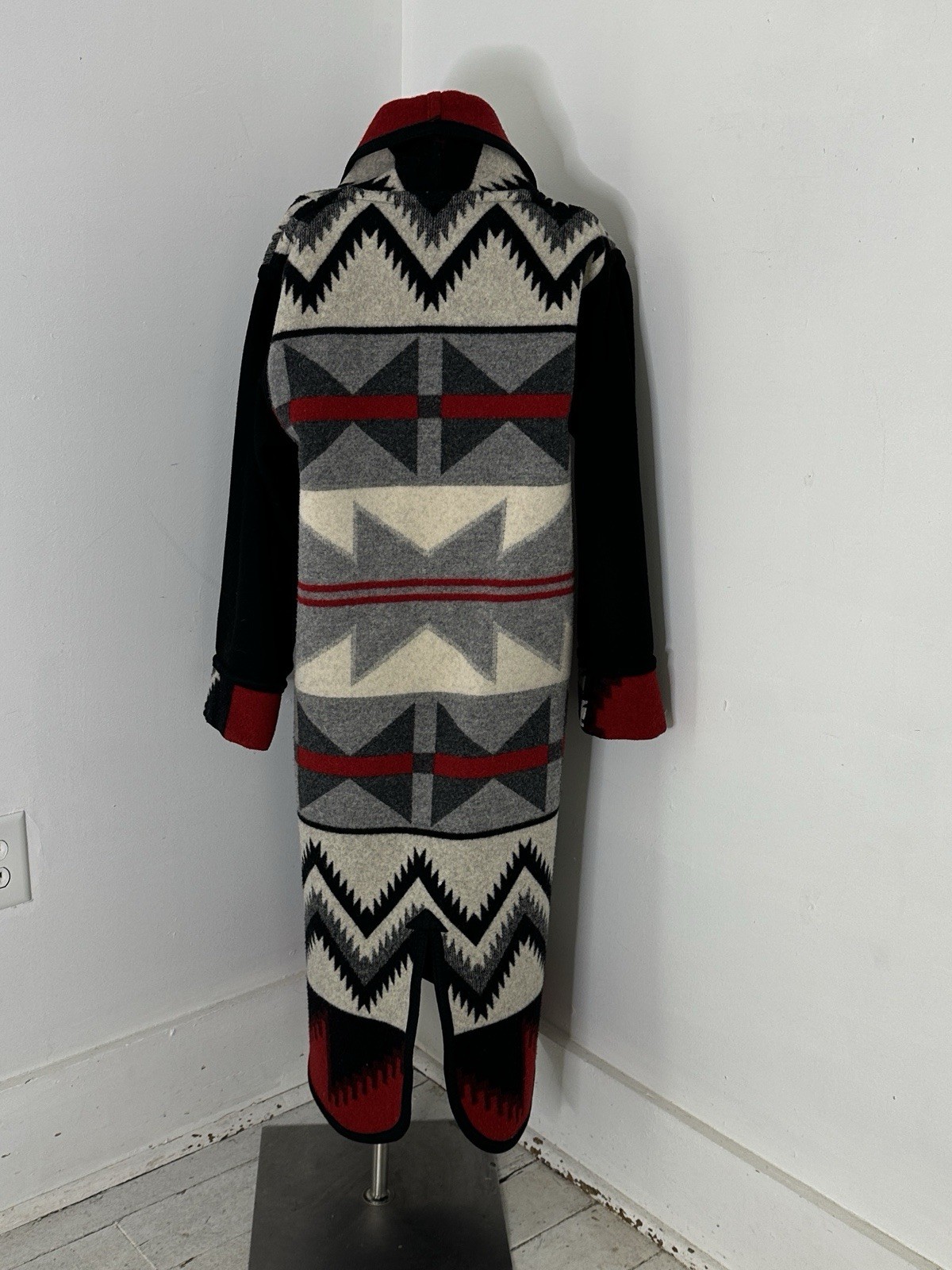 Vintage Reversible Pendleton? Native Pattern Conch Button Coat