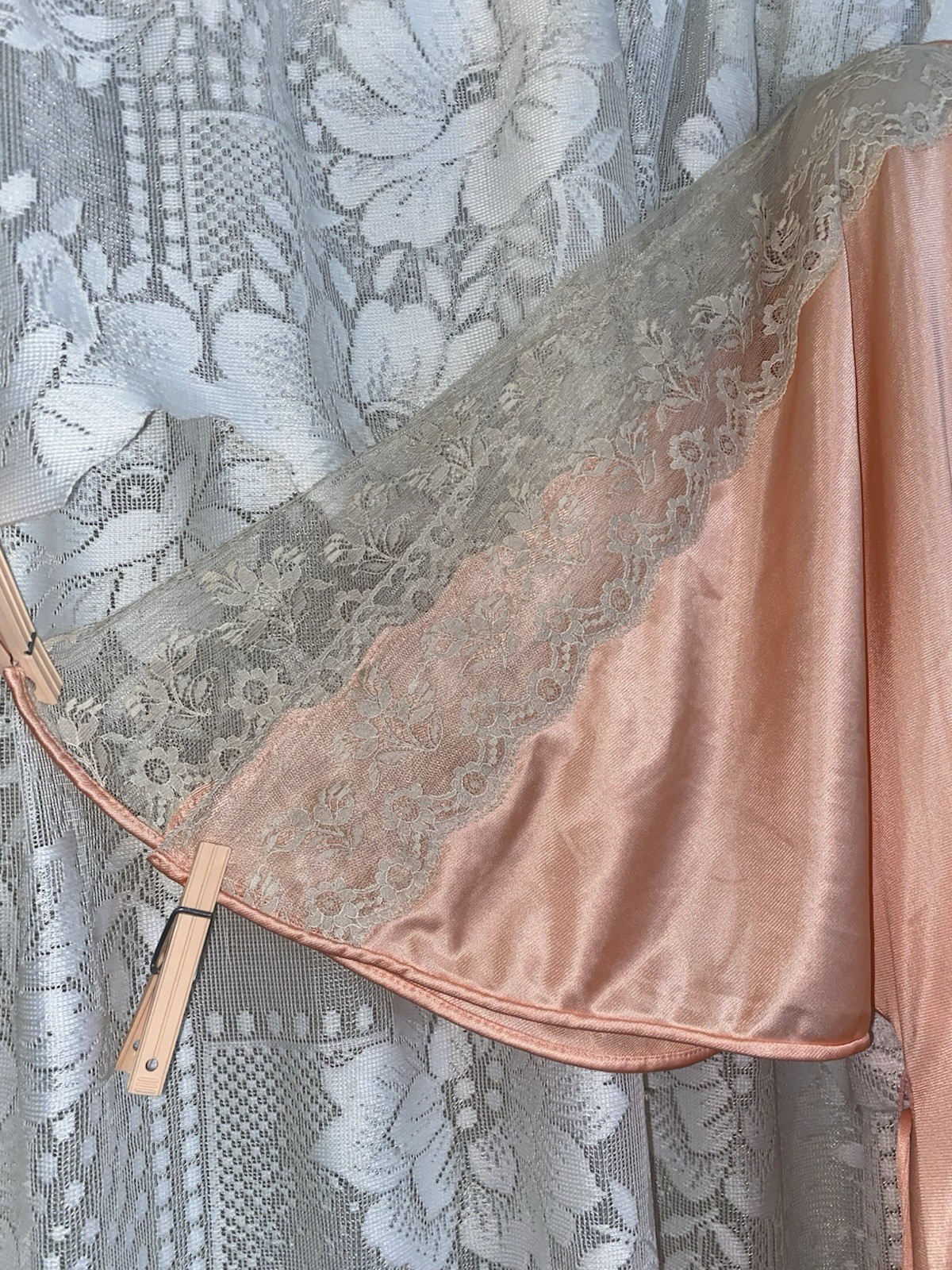 VTG NWT L XL PEACH VANITY FAIR Nylon Hostess Caftan Nightgown Negligee Gown