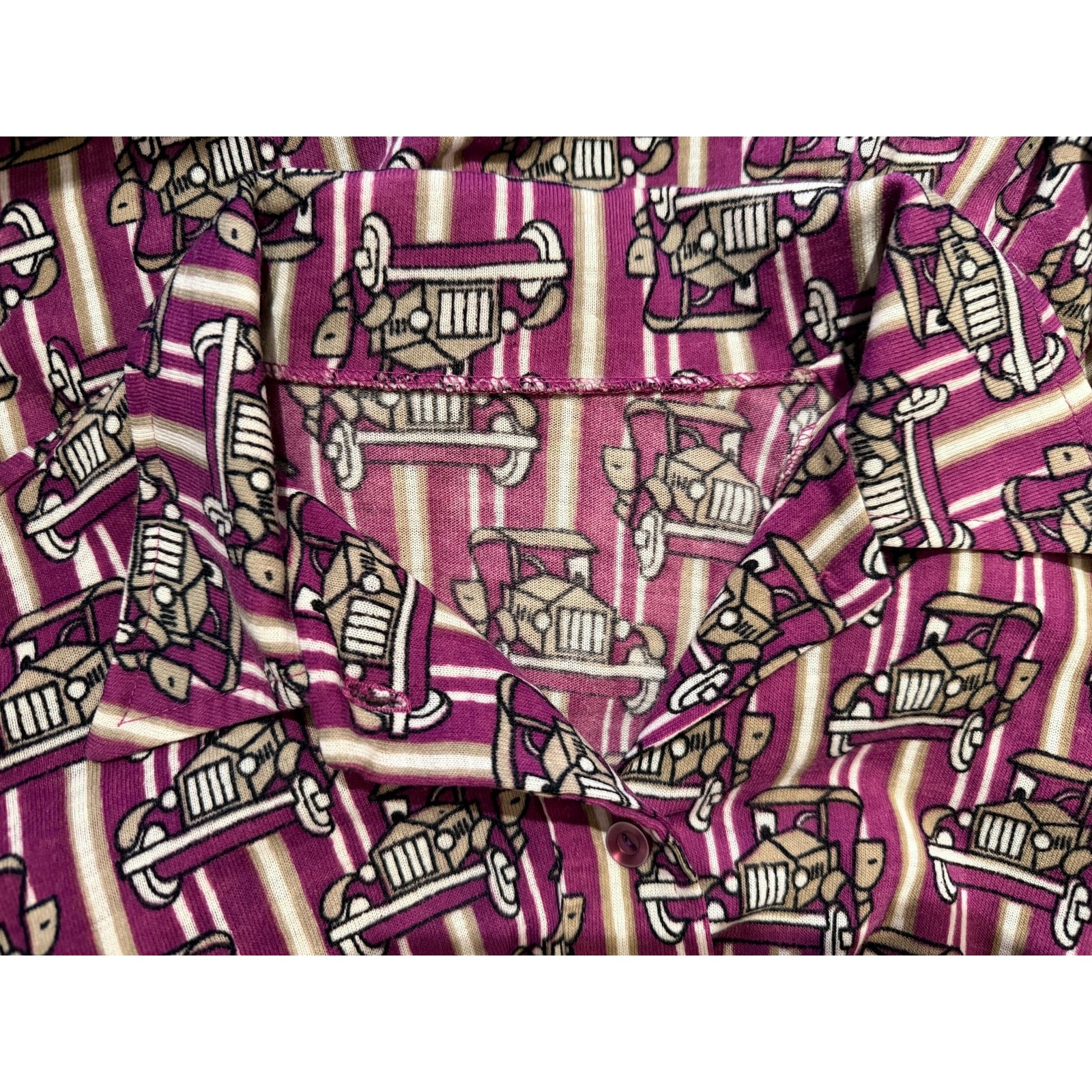 Vintage 70s Novelty Print Button Up Shirt | Antique Car | Magenta | M